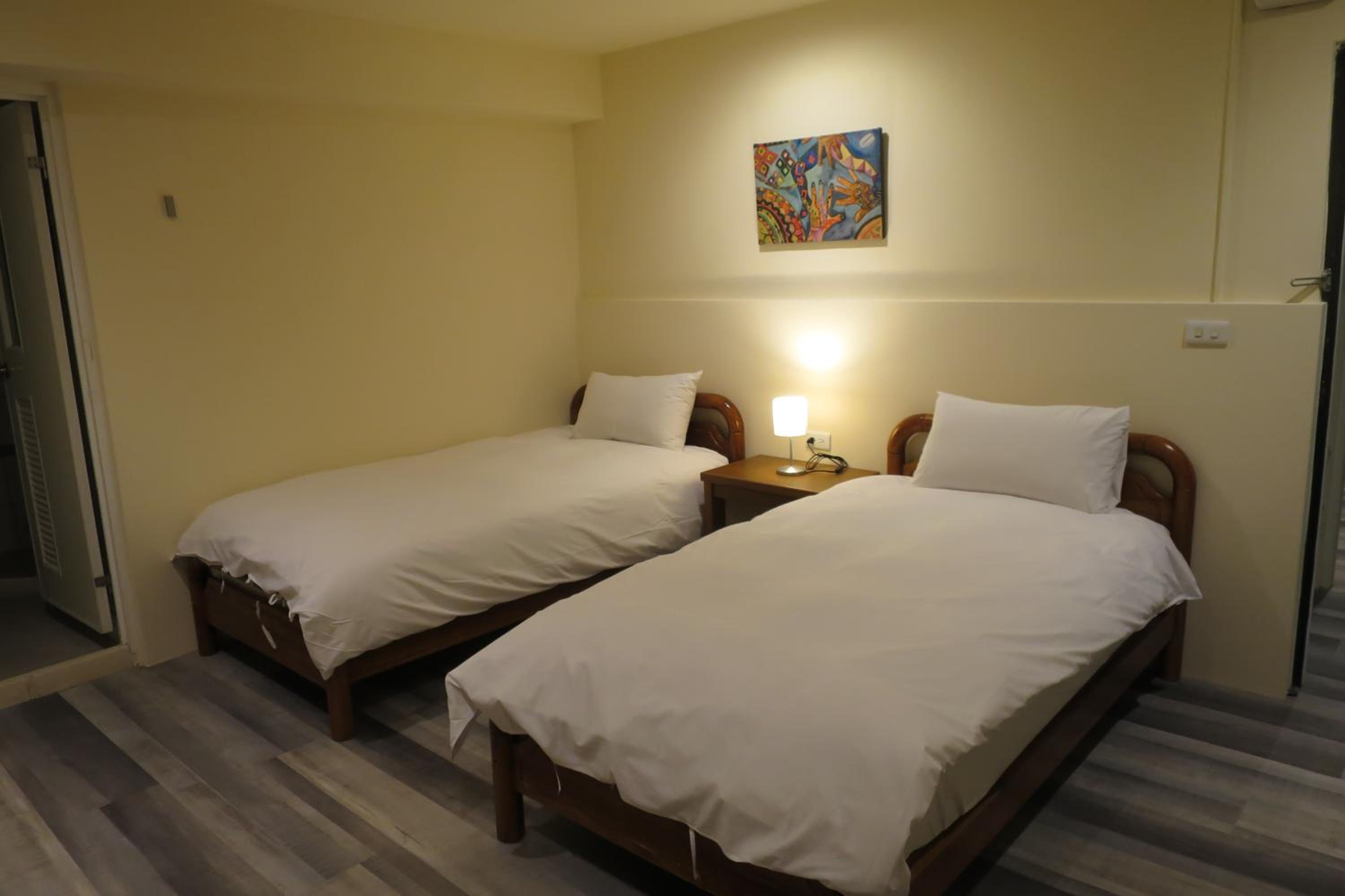 ISING HOTEL
