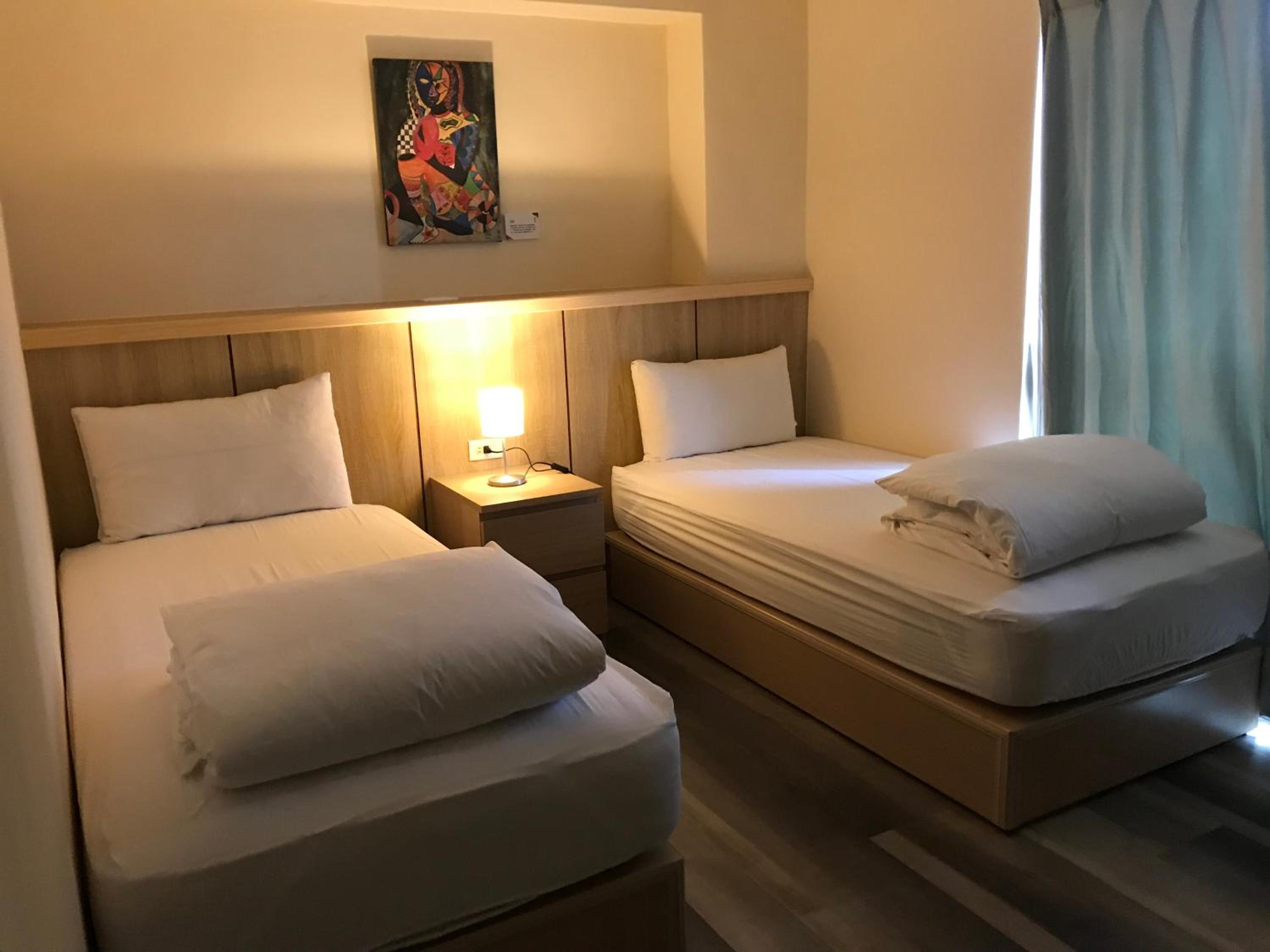ISING HOTEL
