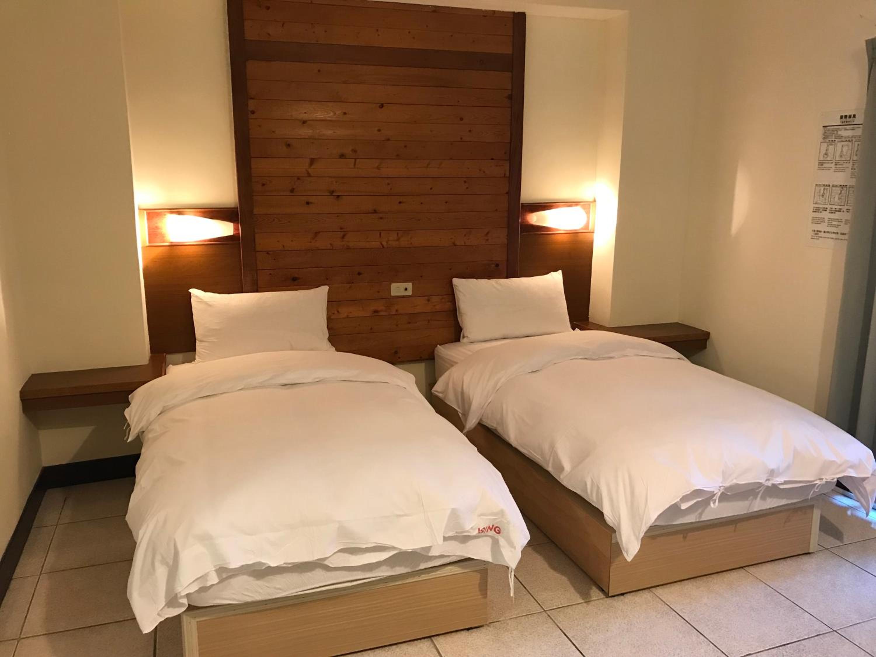 ISING HOTEL