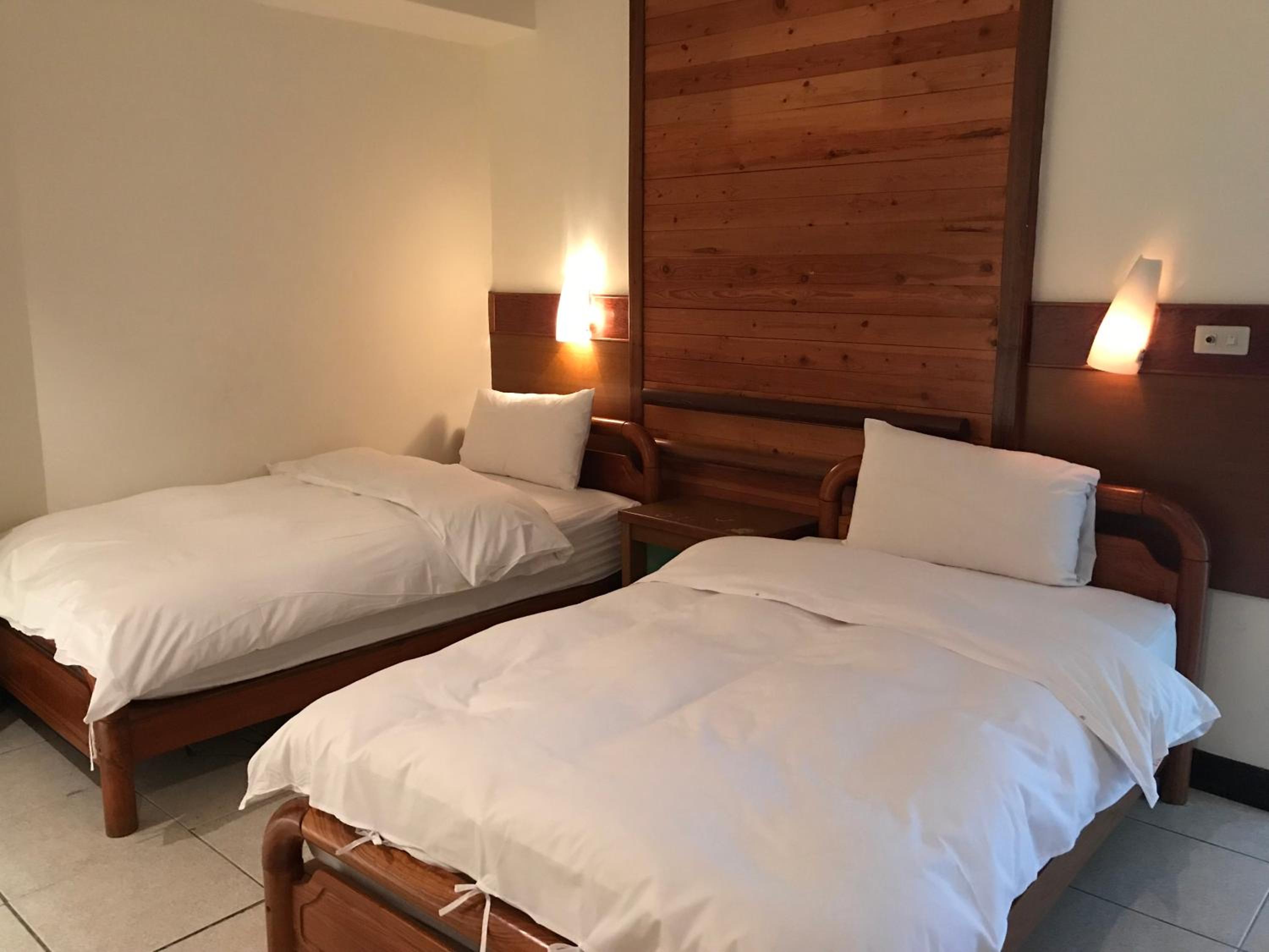 ISING HOTEL