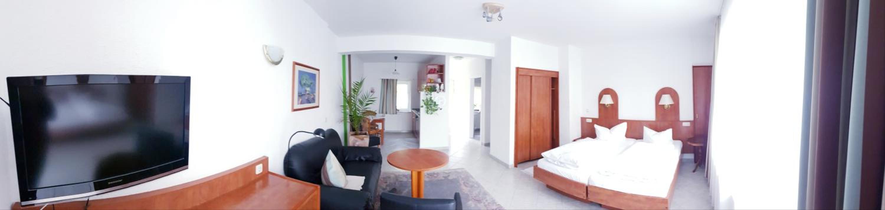 Urlaubspension 'Hohes Rott' und Apartmenthaus