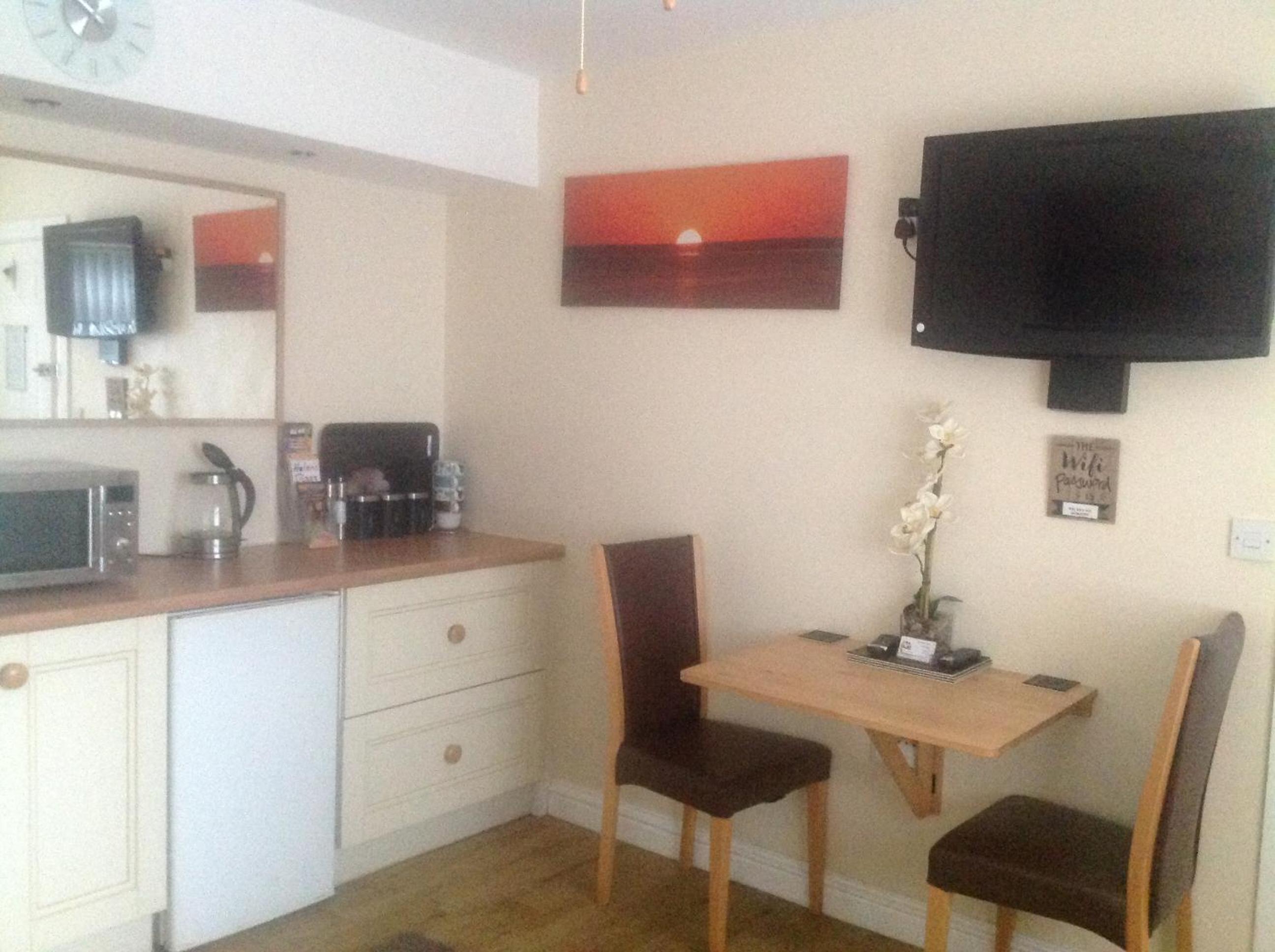 Crossways Tavern view 3