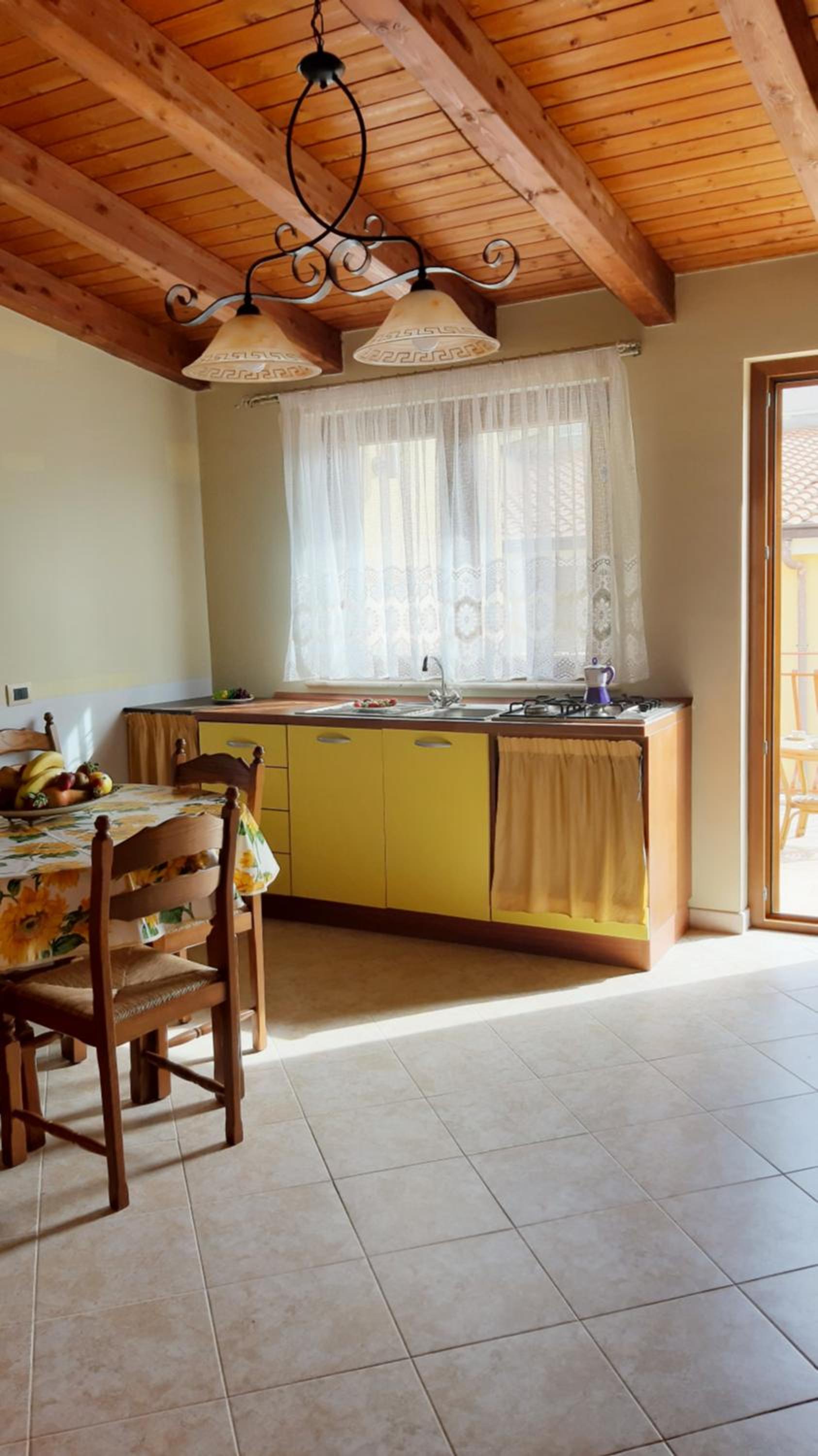 Sunshine Apartments en Trappeto — kitchen