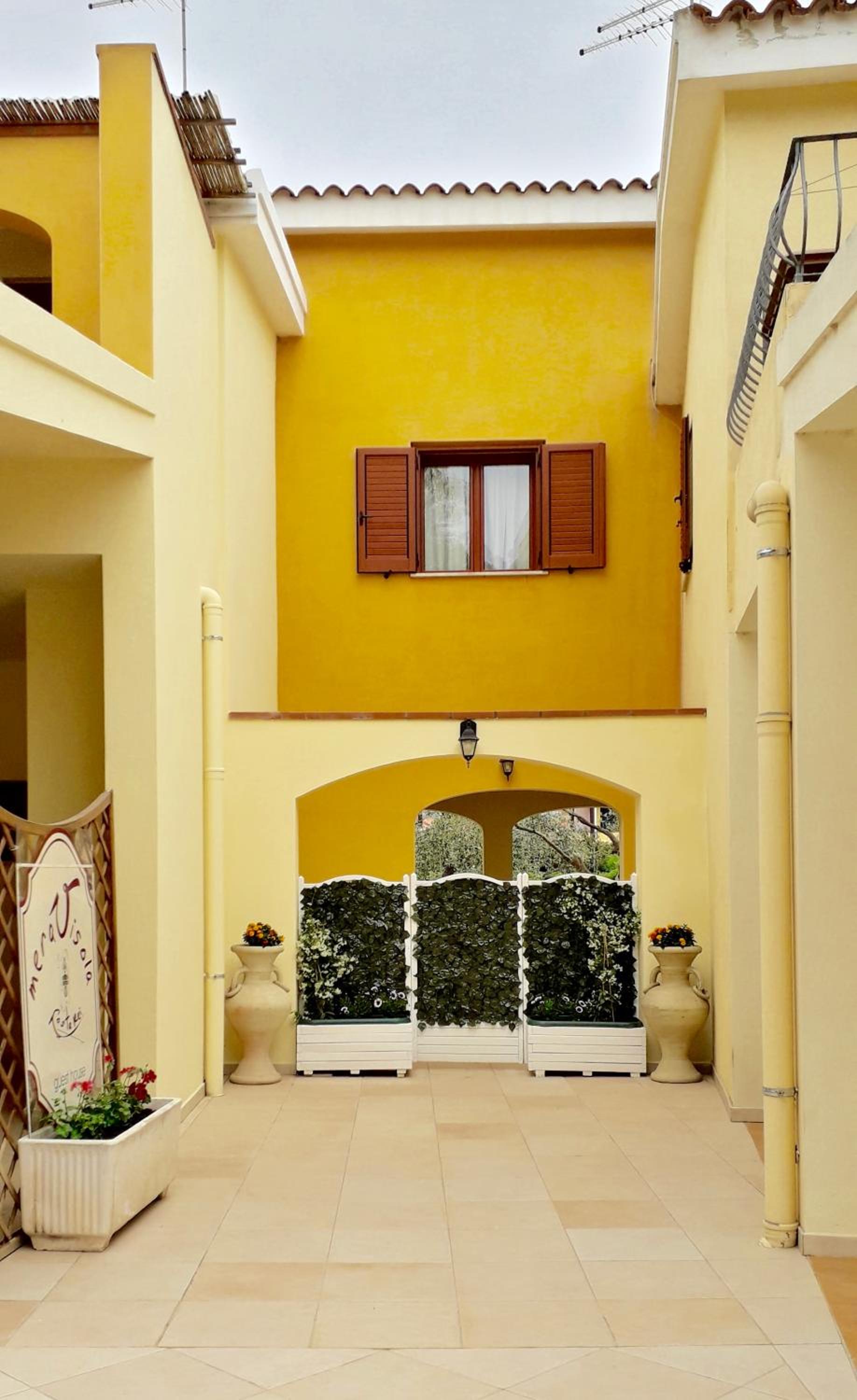 Meravisola Costa Rei Holiday Rooms