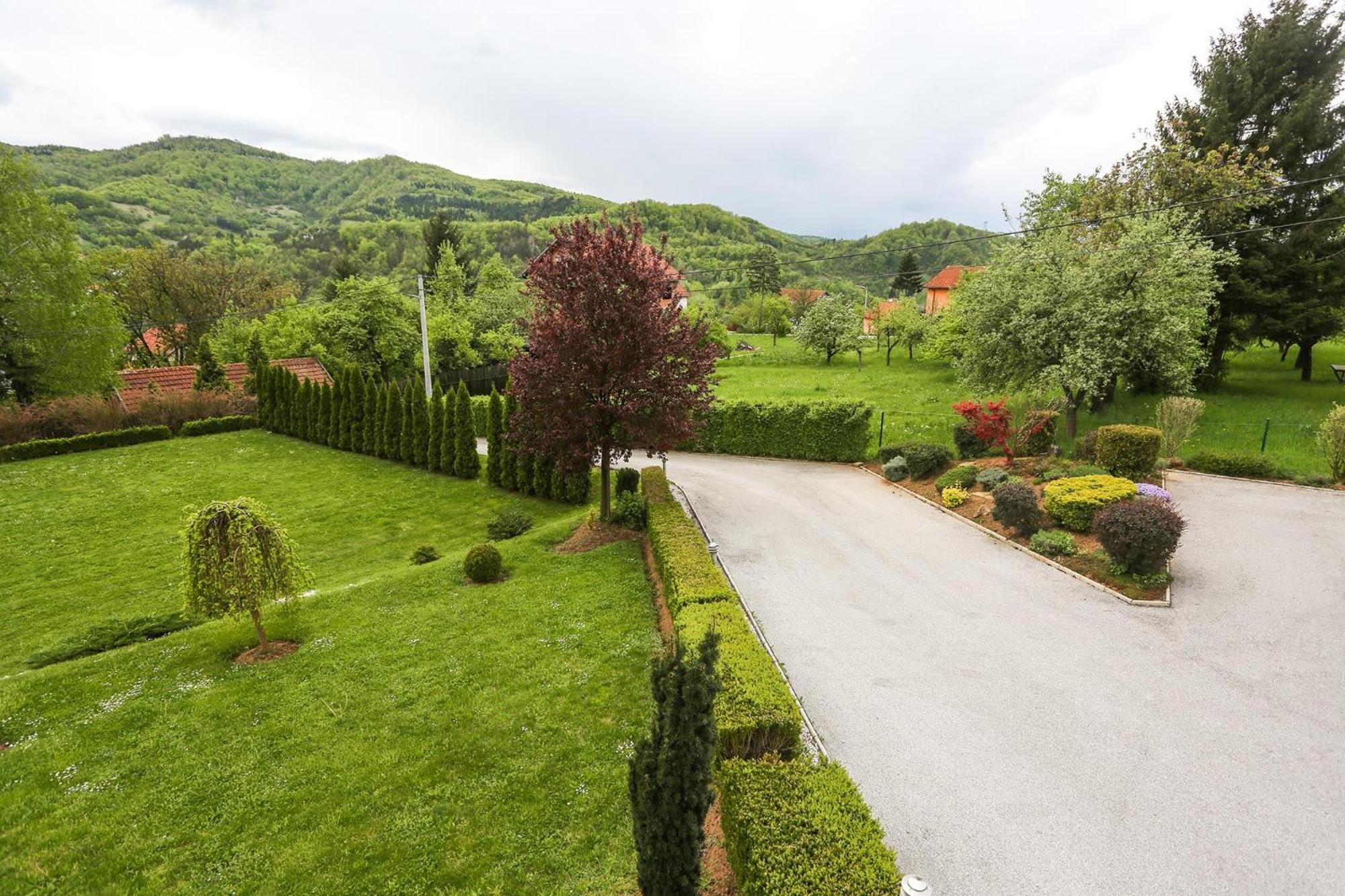 Sunnyside Villa