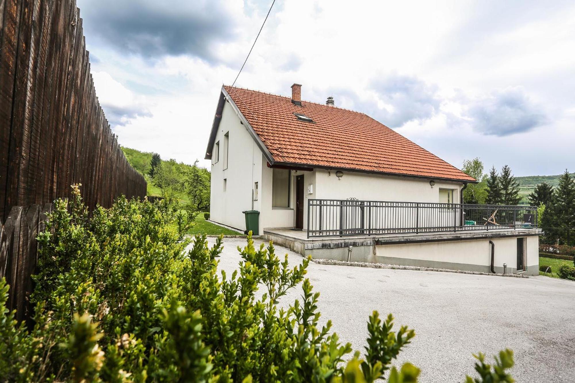 Sunnyside Villa
