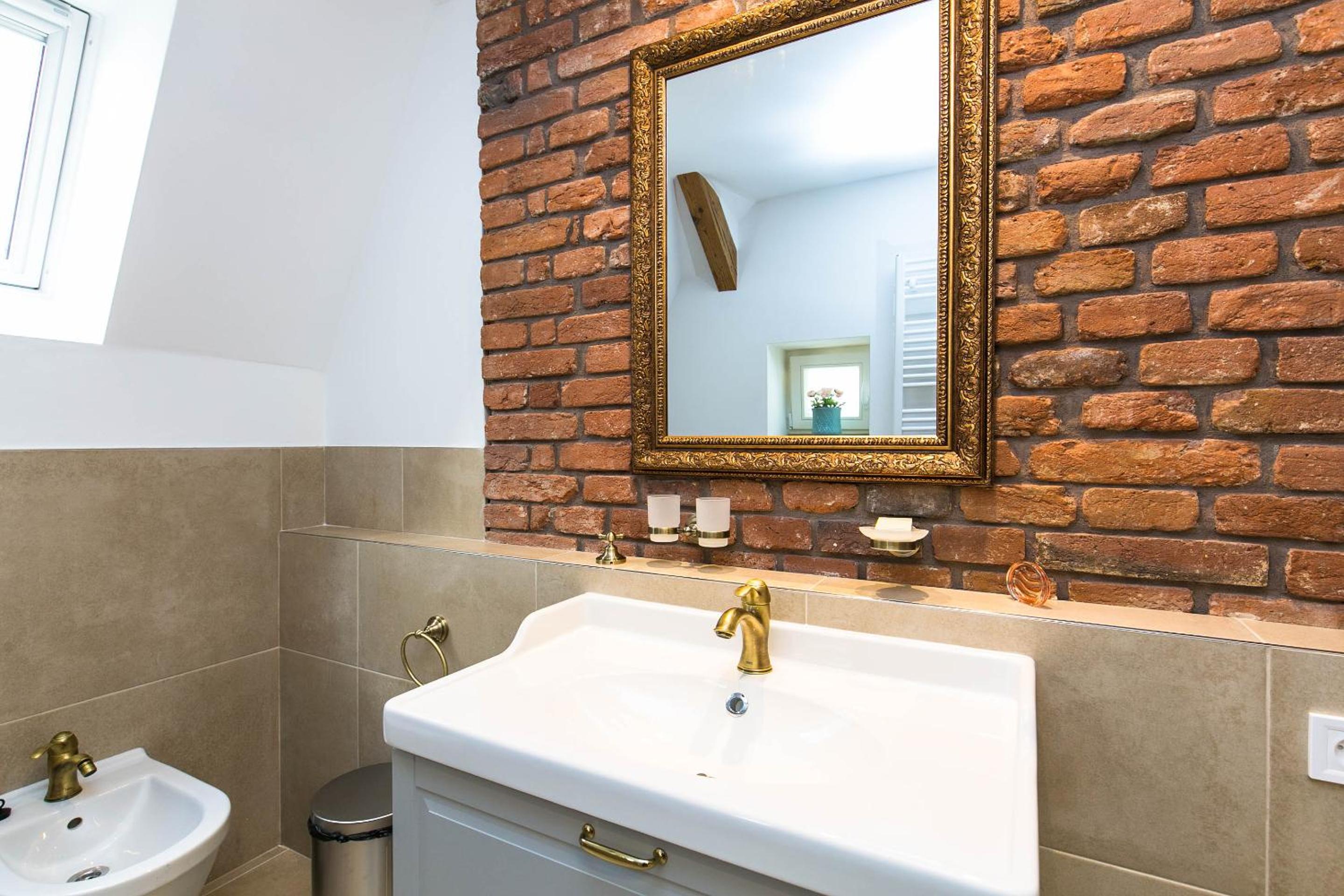 The Old Town Square & Parizska Apartments - Image 3