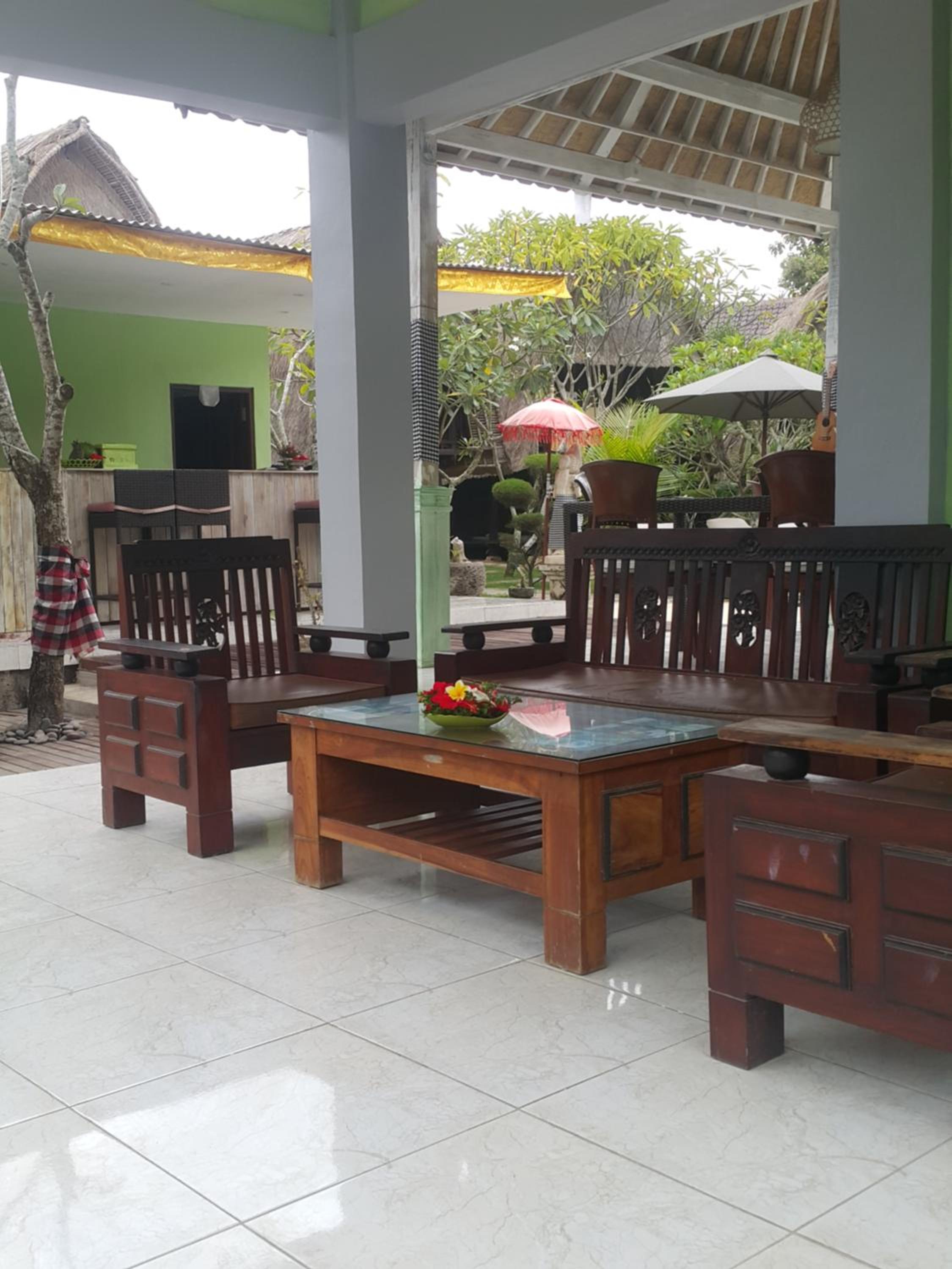 Nanuk's Bungalows