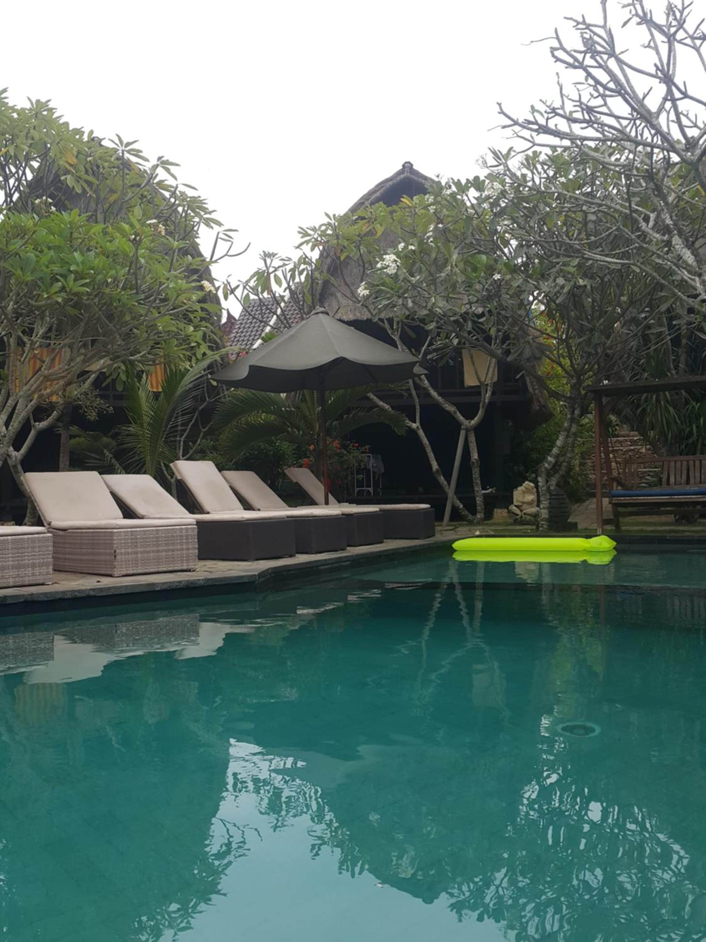 Nanuk's Bungalows