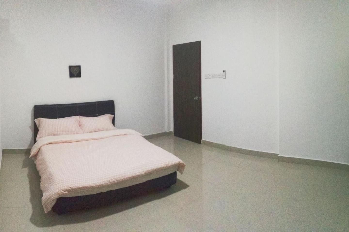 HomezStay Airport Miri photo 8
