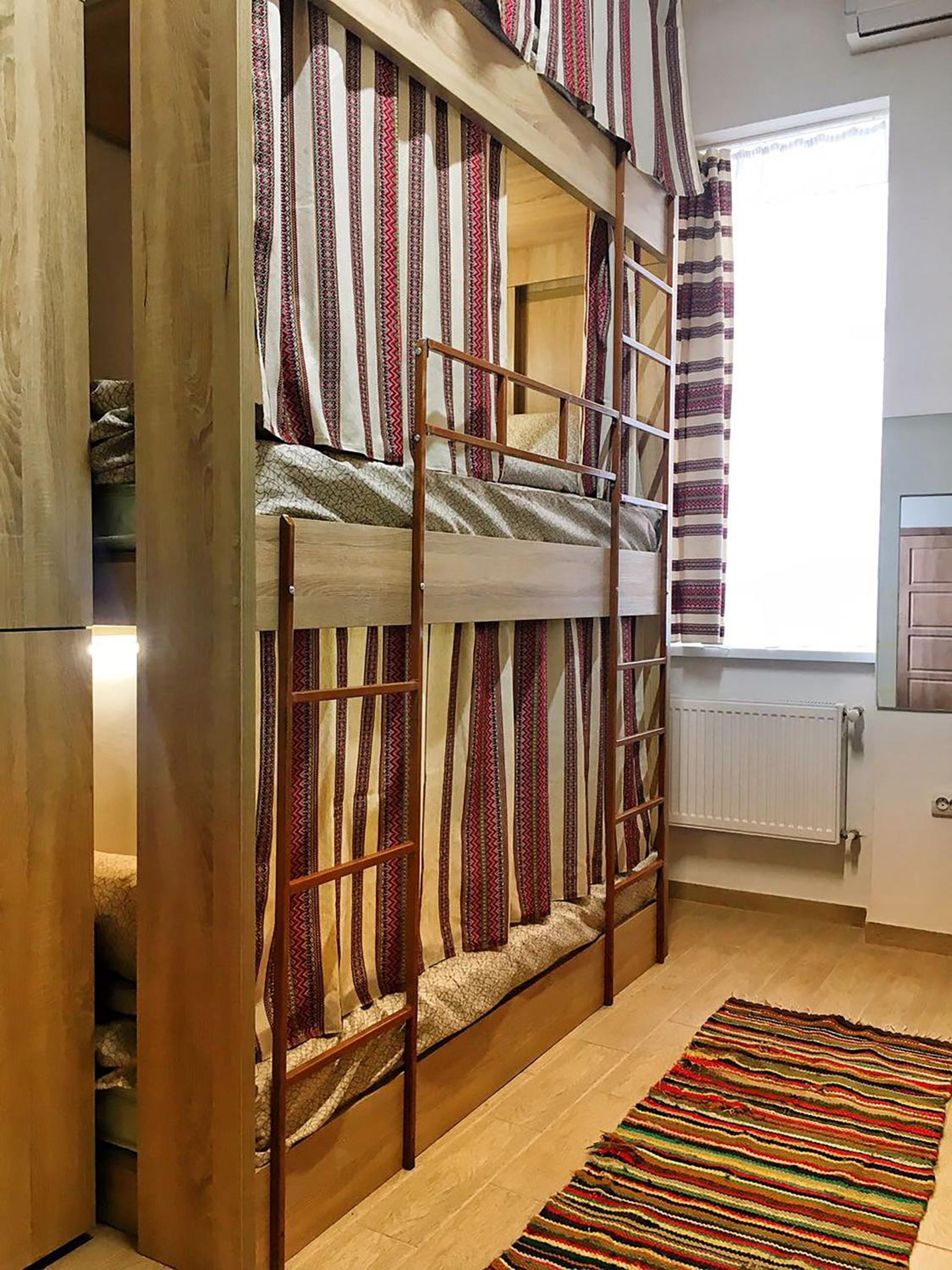 Photo 48