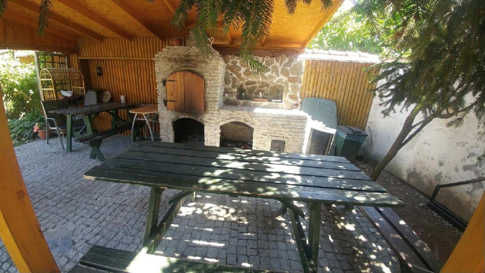 Photo 46