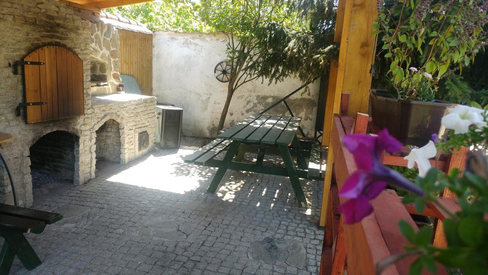Photo 26