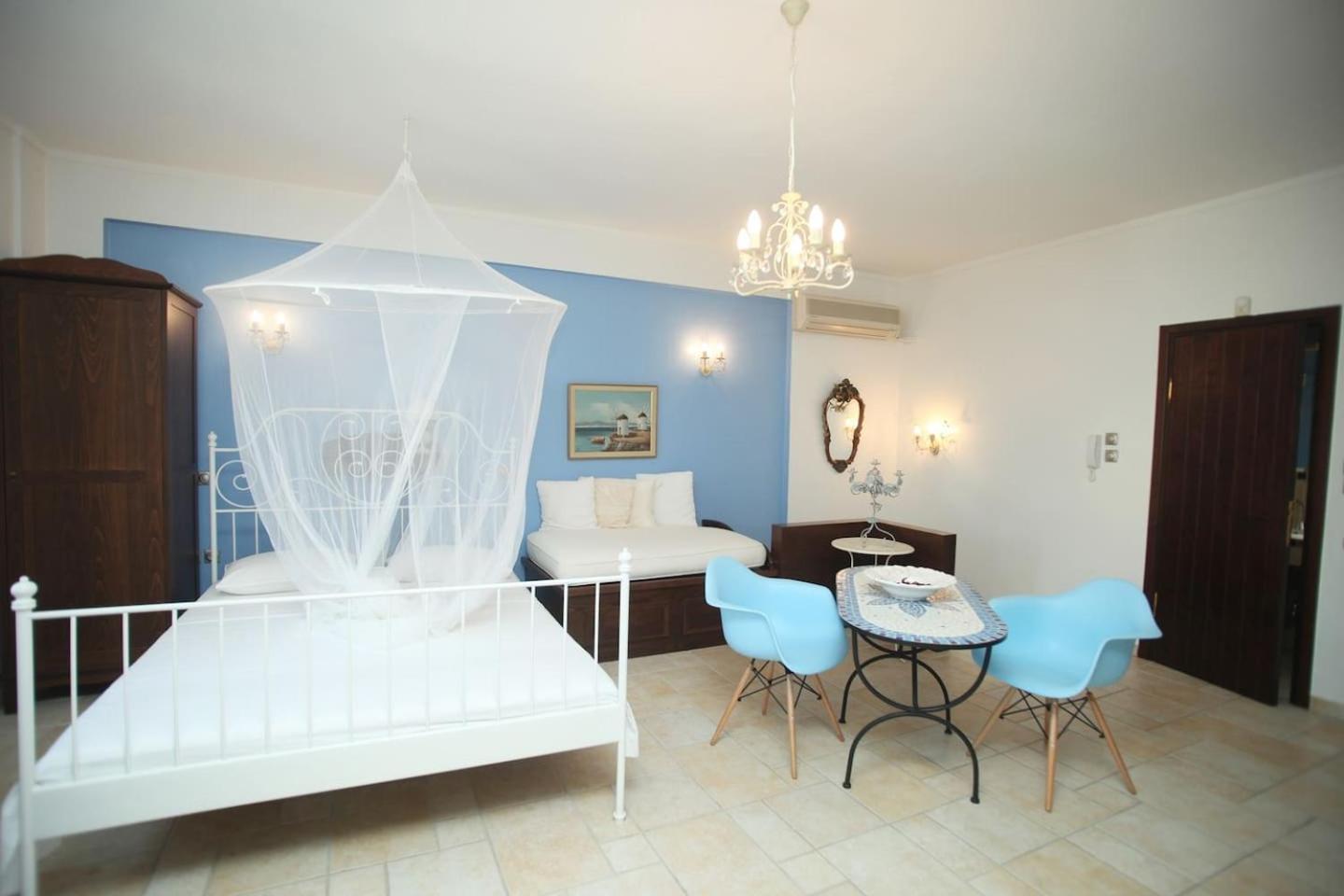 Hotel Beautiful Studio in traditional Afytos Halkidiki-UVC sterilized - Image 1