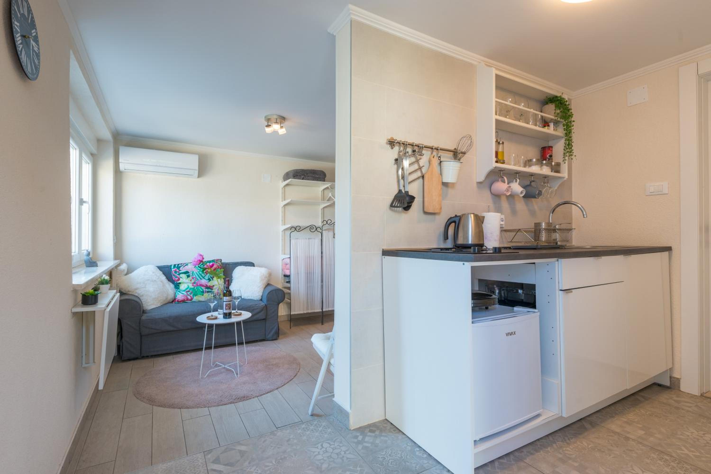Brand New Studio With Terrace & Parking