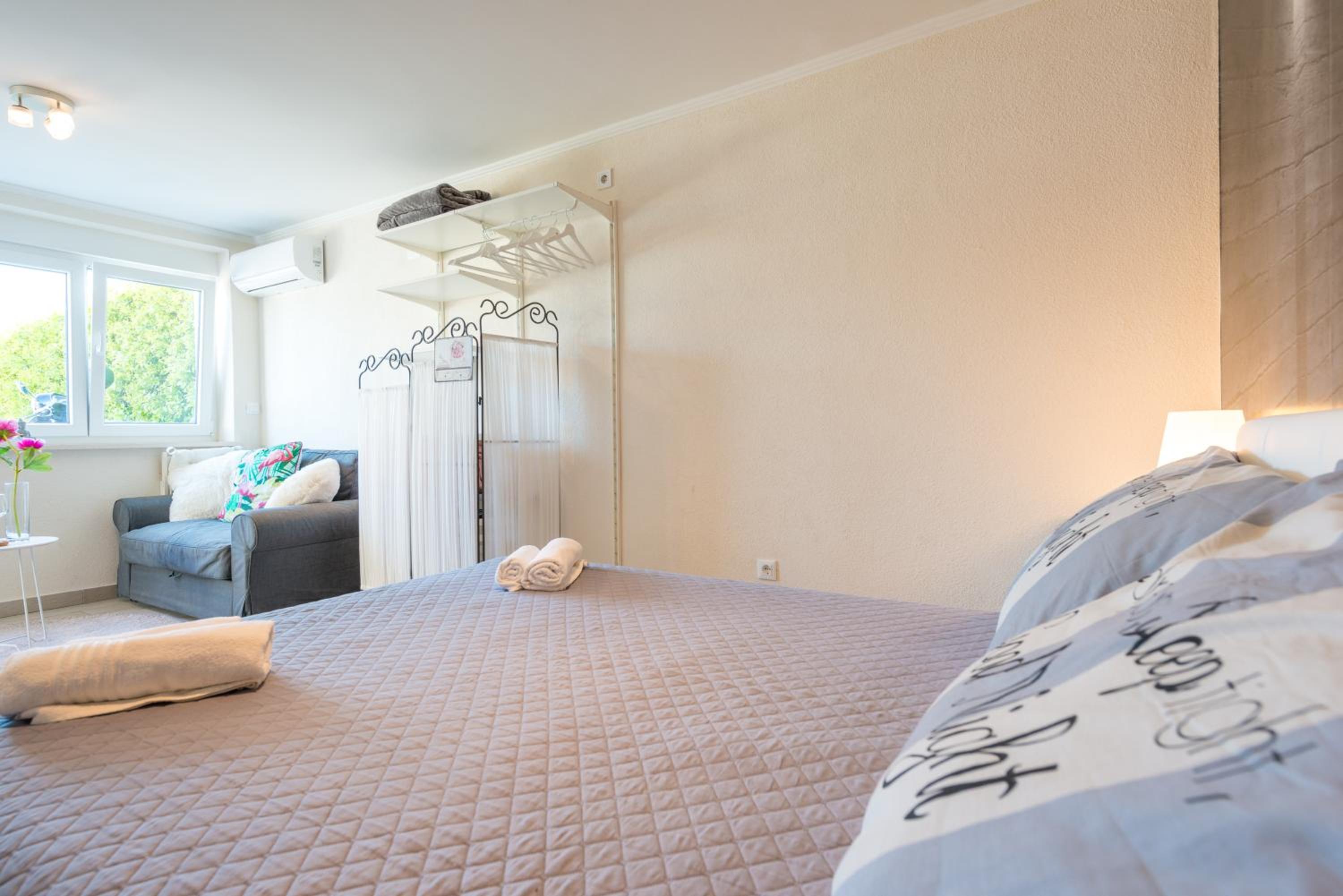 Brand New Studio With Terrace & Parking