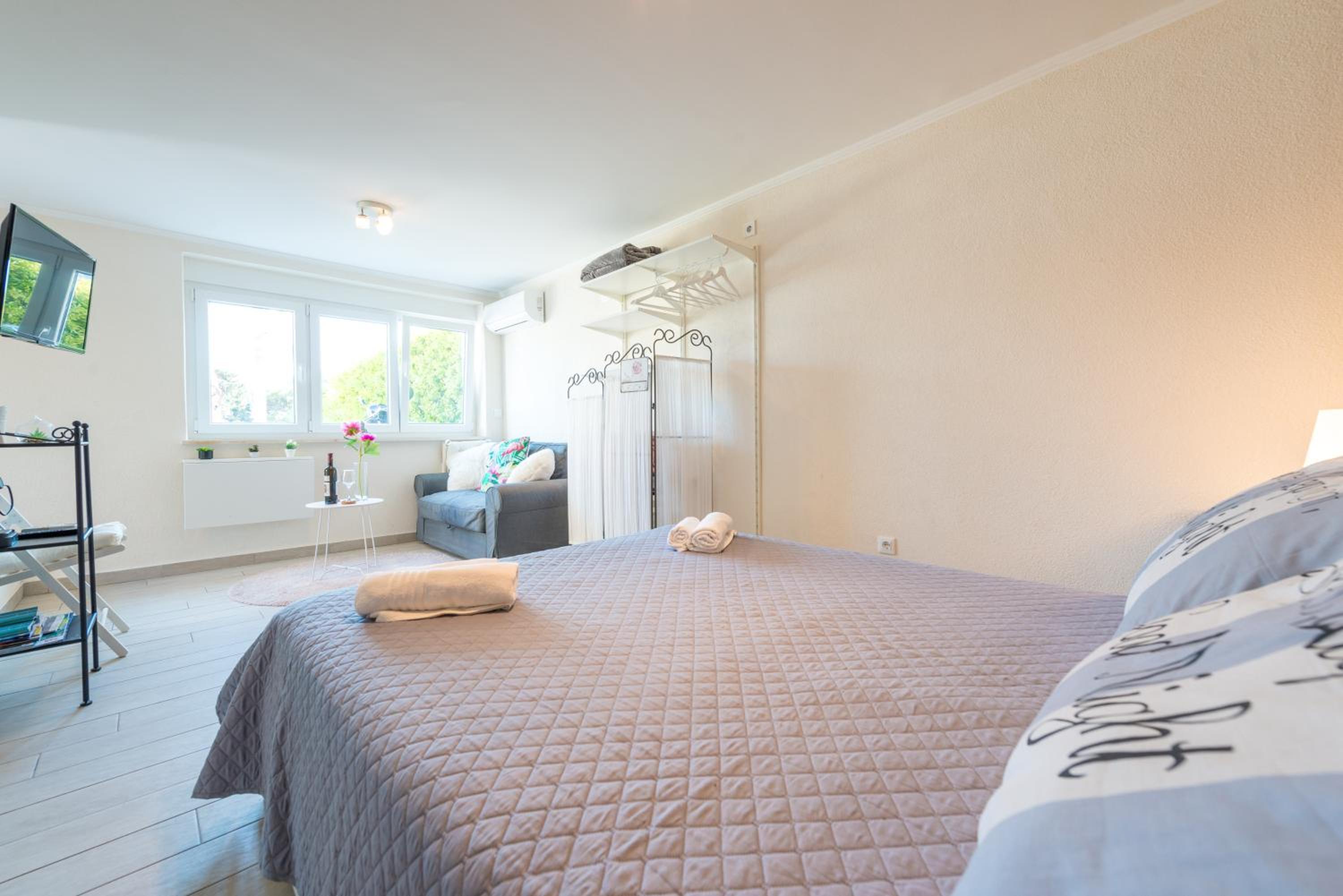 Brand New Studio With Terrace & Parking
