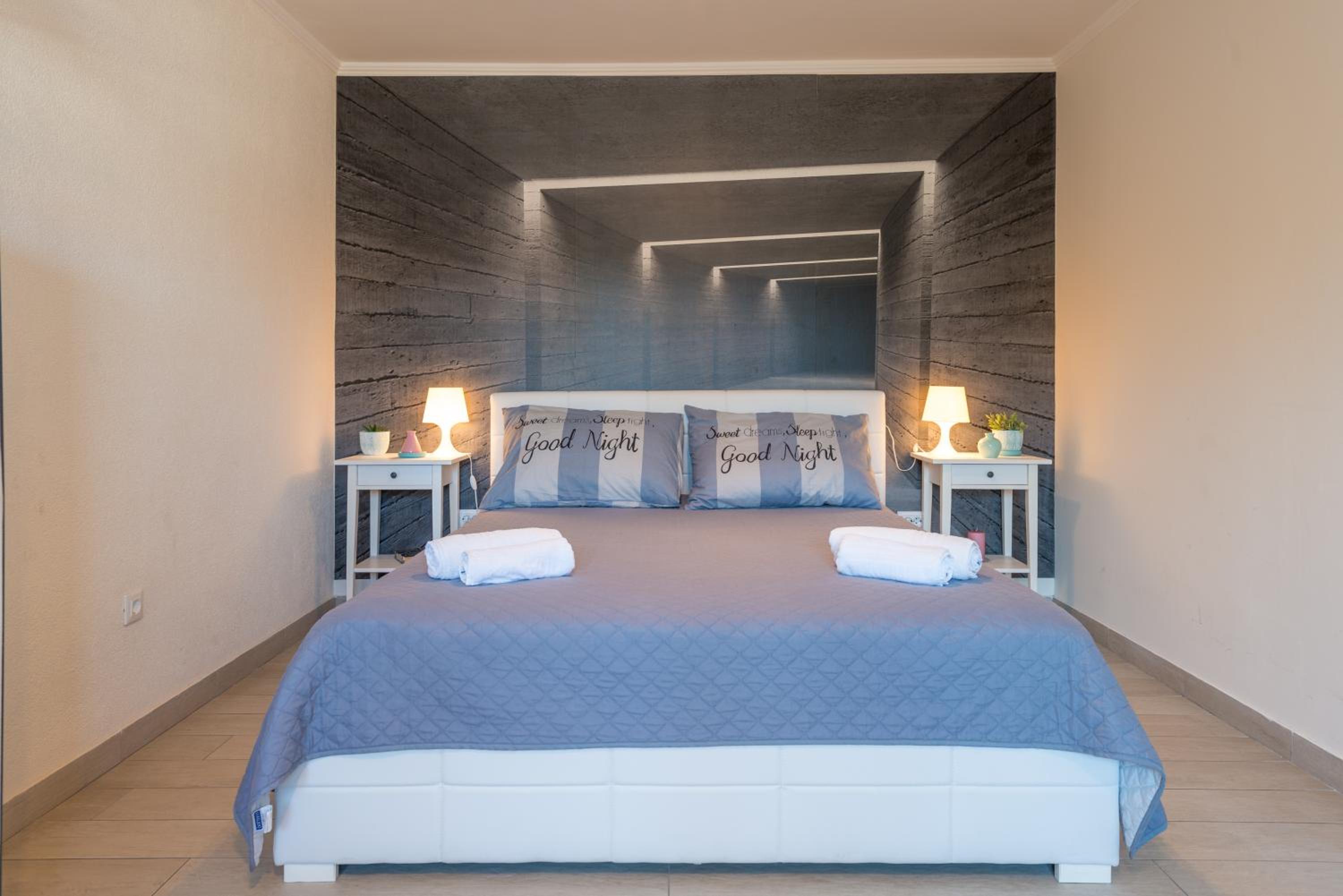 Brand New Studio With Terrace & Parking