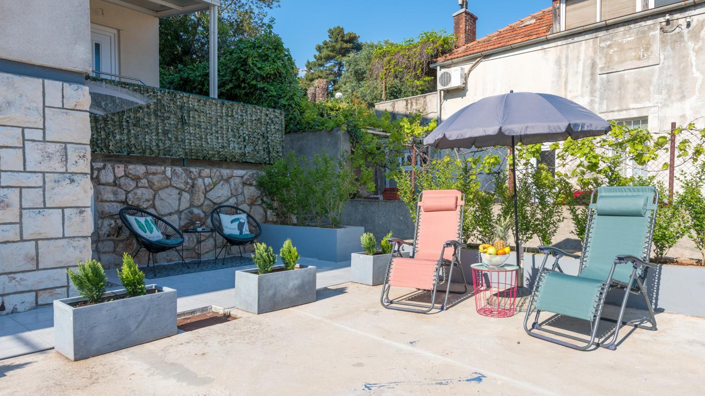 Brand New Studio With Terrace & Parking