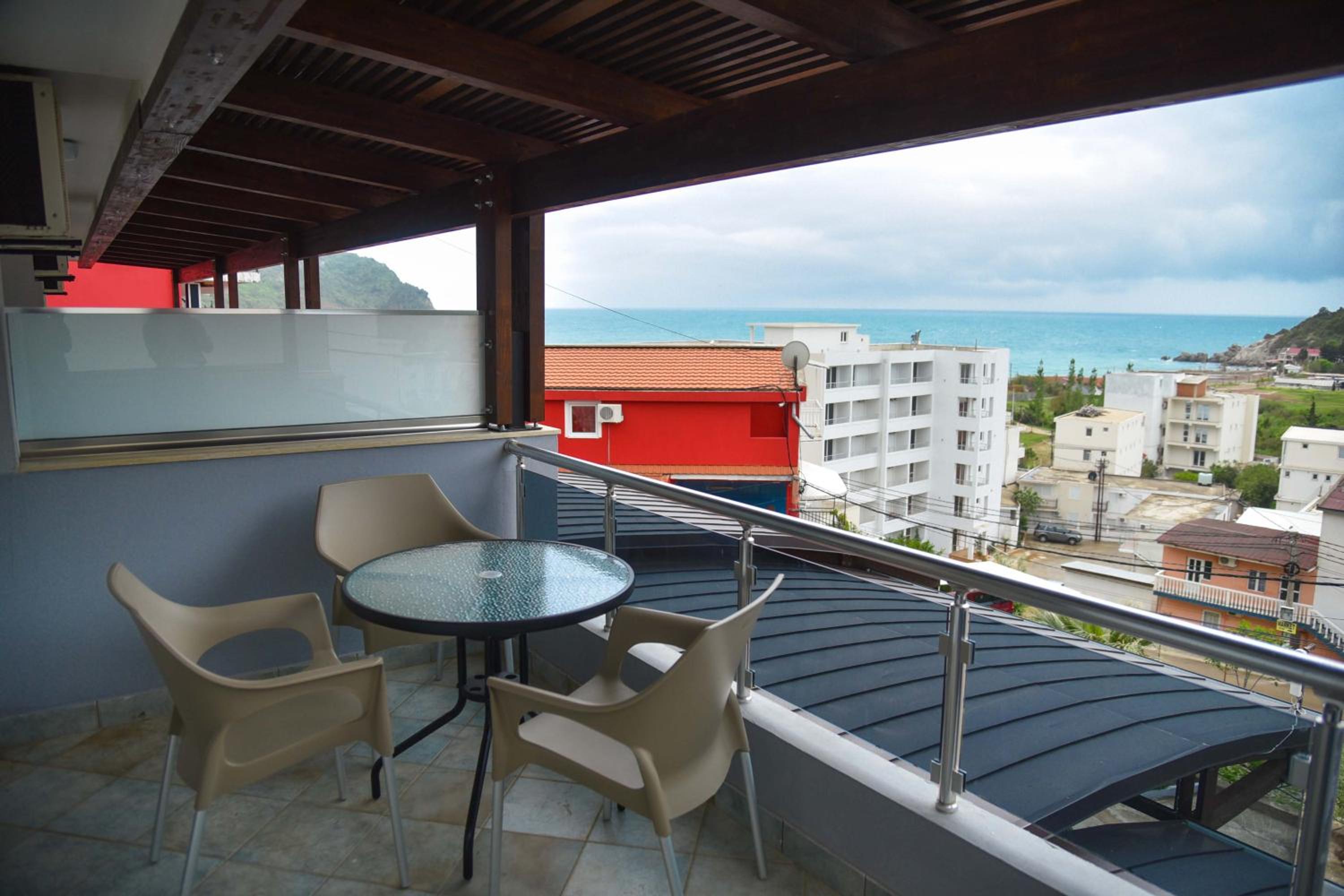 balcony