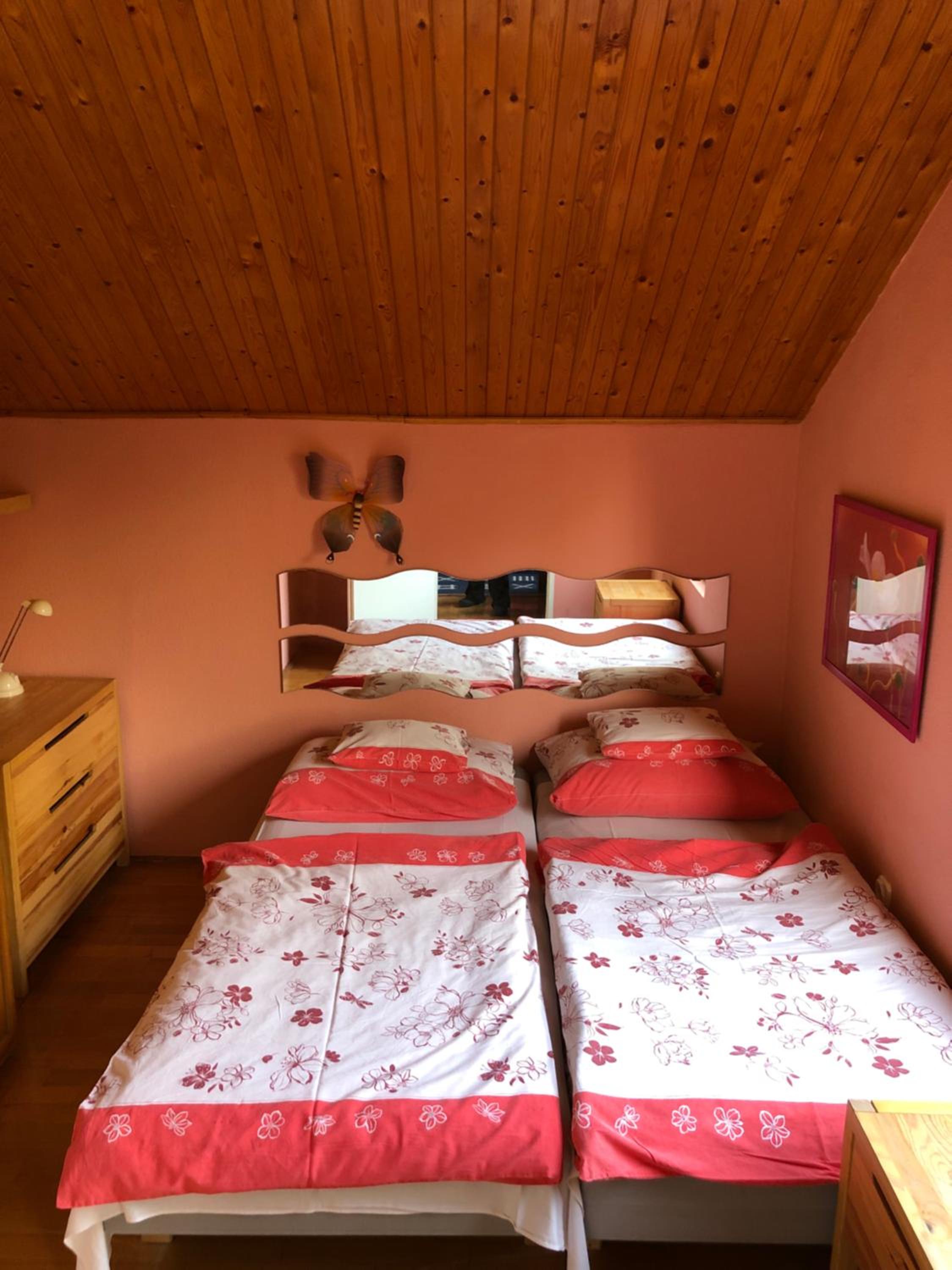 Tieffapartmanház Balatonszárszó