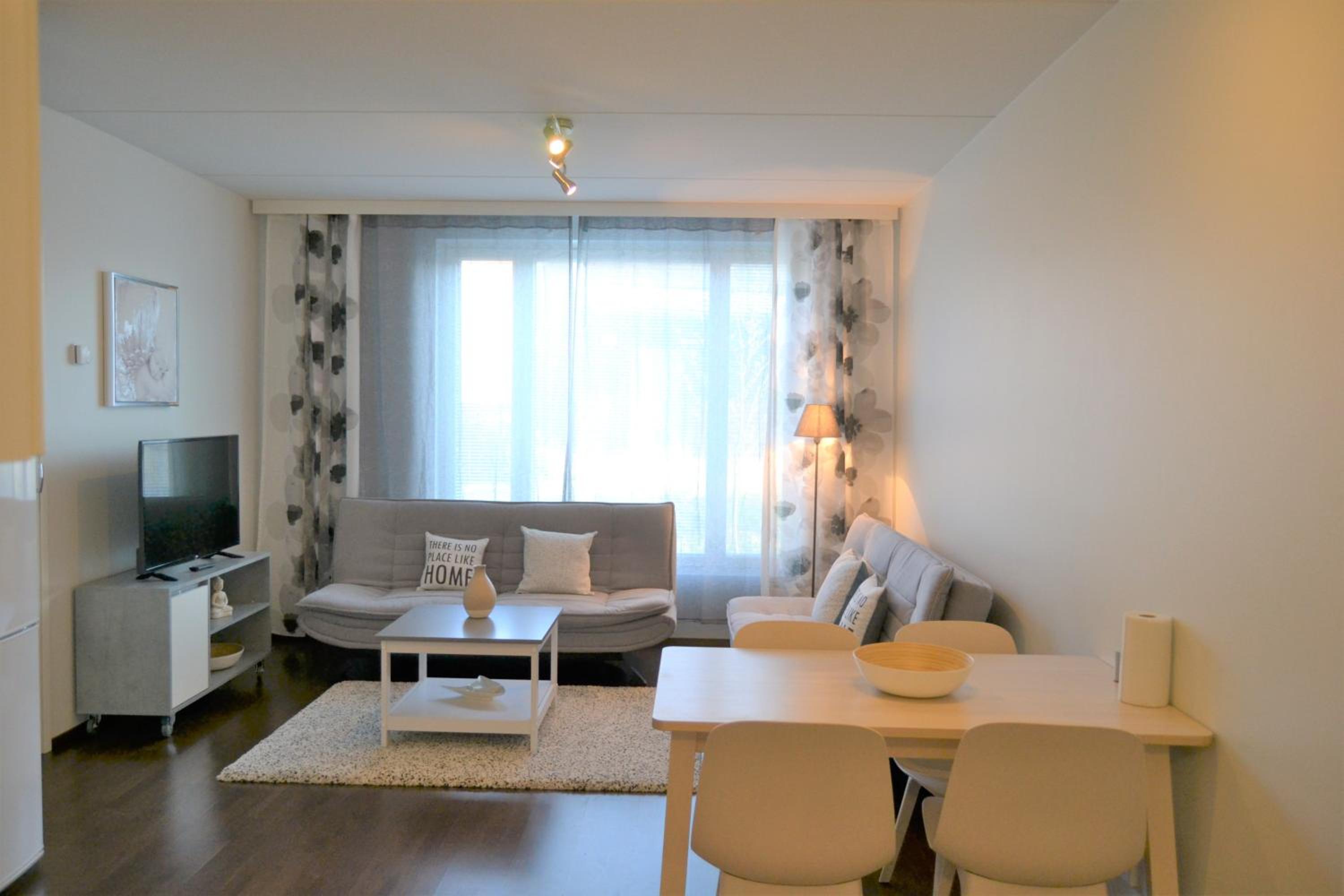 Galaxy Apartments Airport view 3