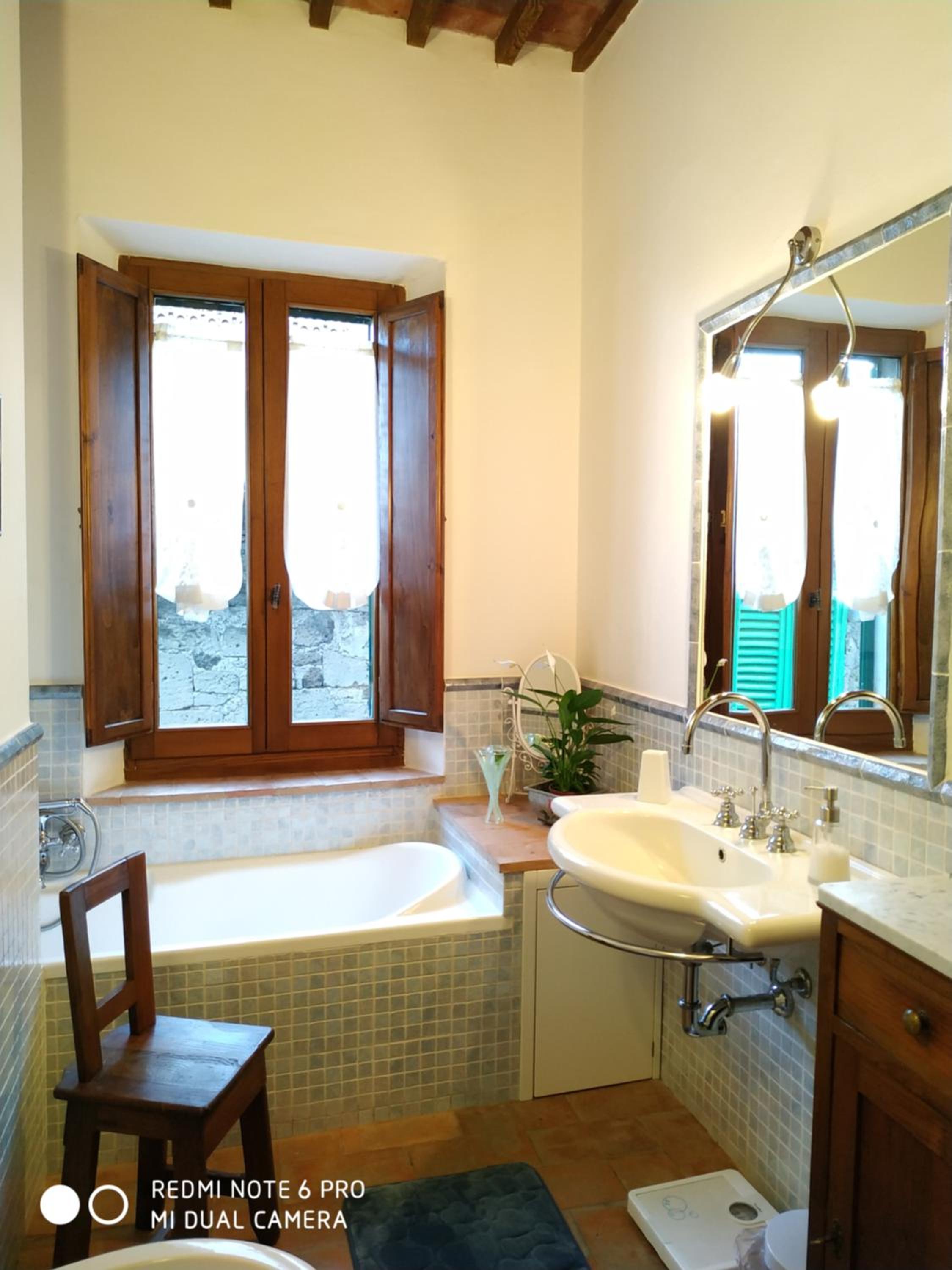 Dimora Montebello en Pitigliano — bathroom