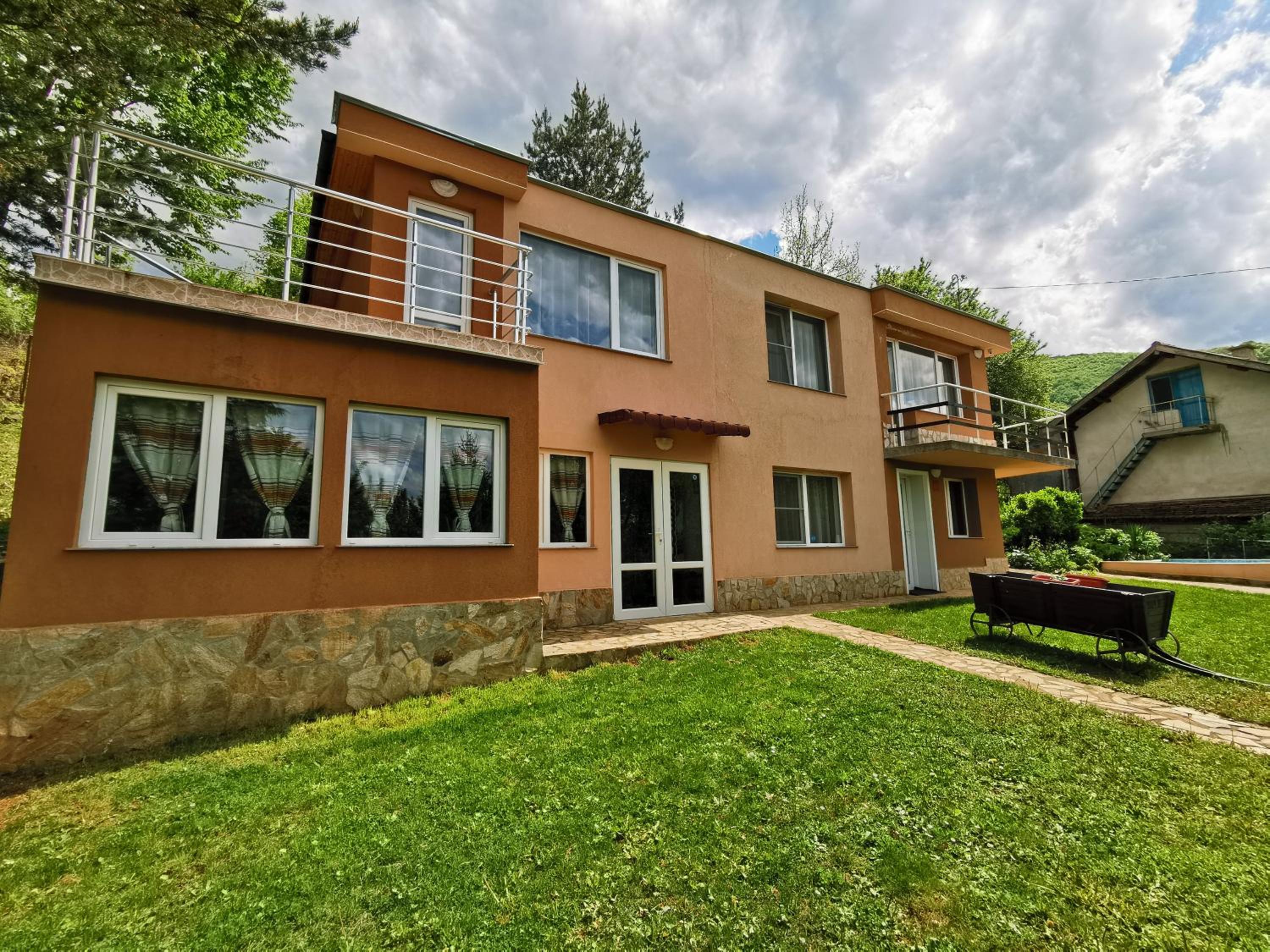 Villa Aqua