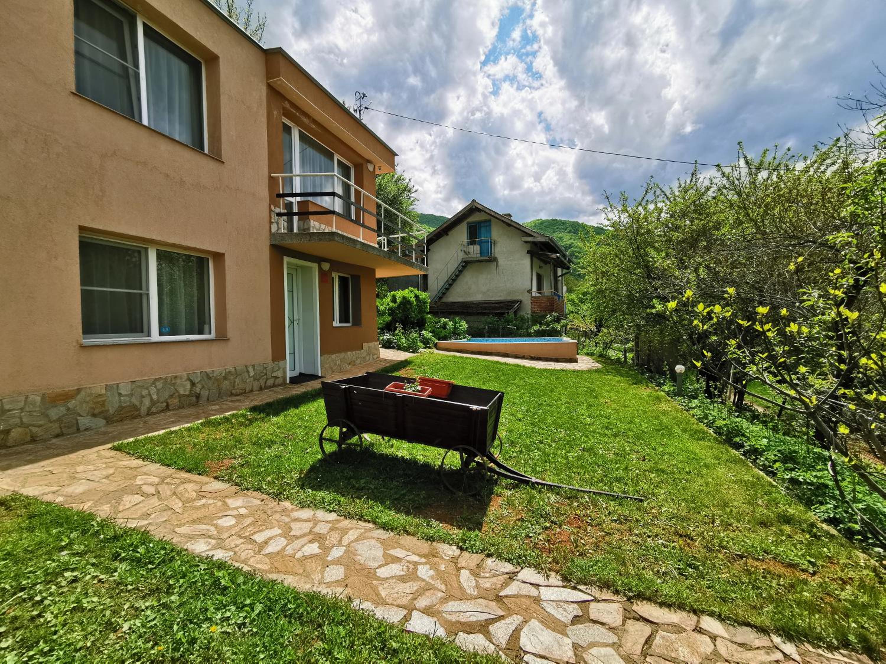 Villa Aqua