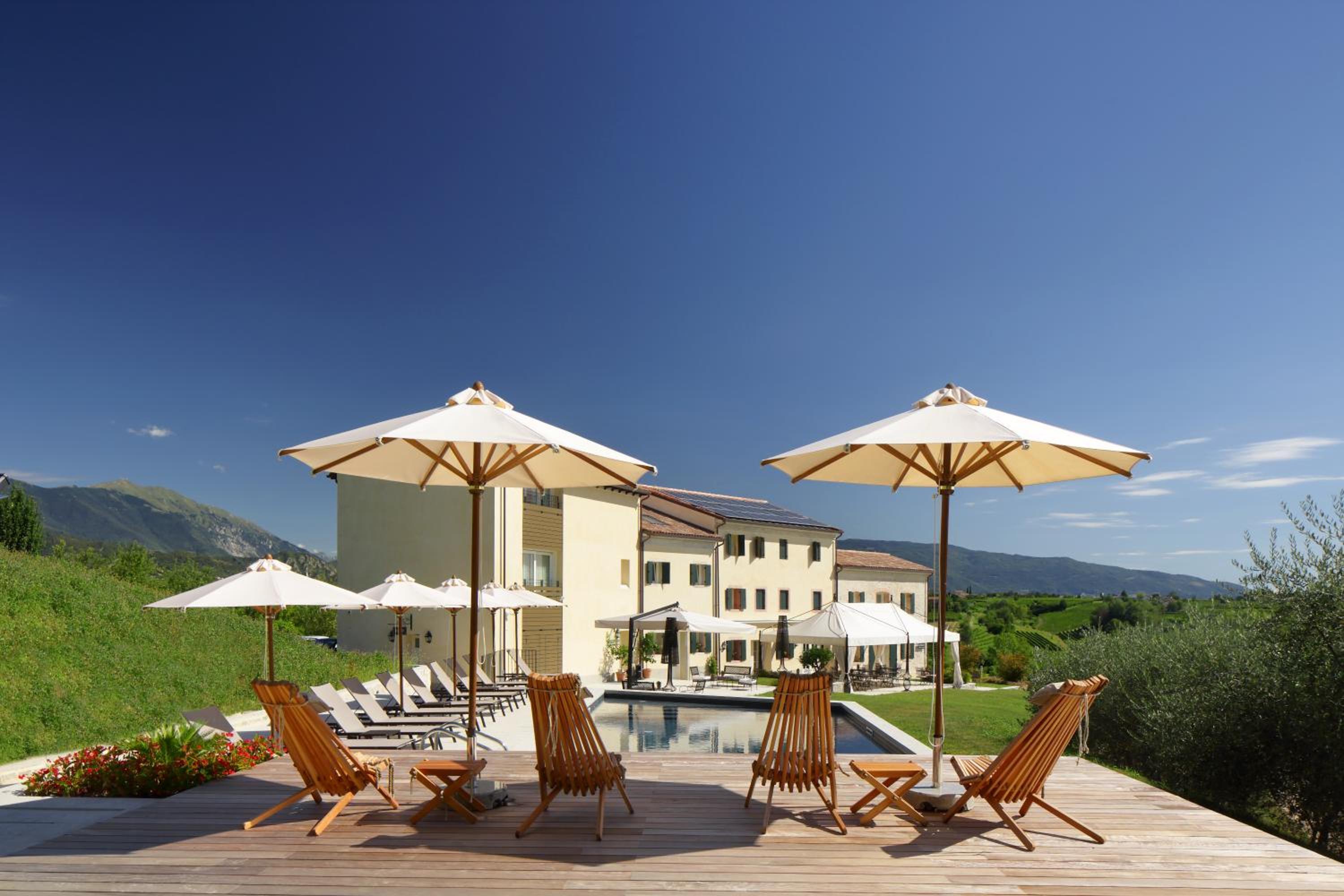 Colonìa Resort