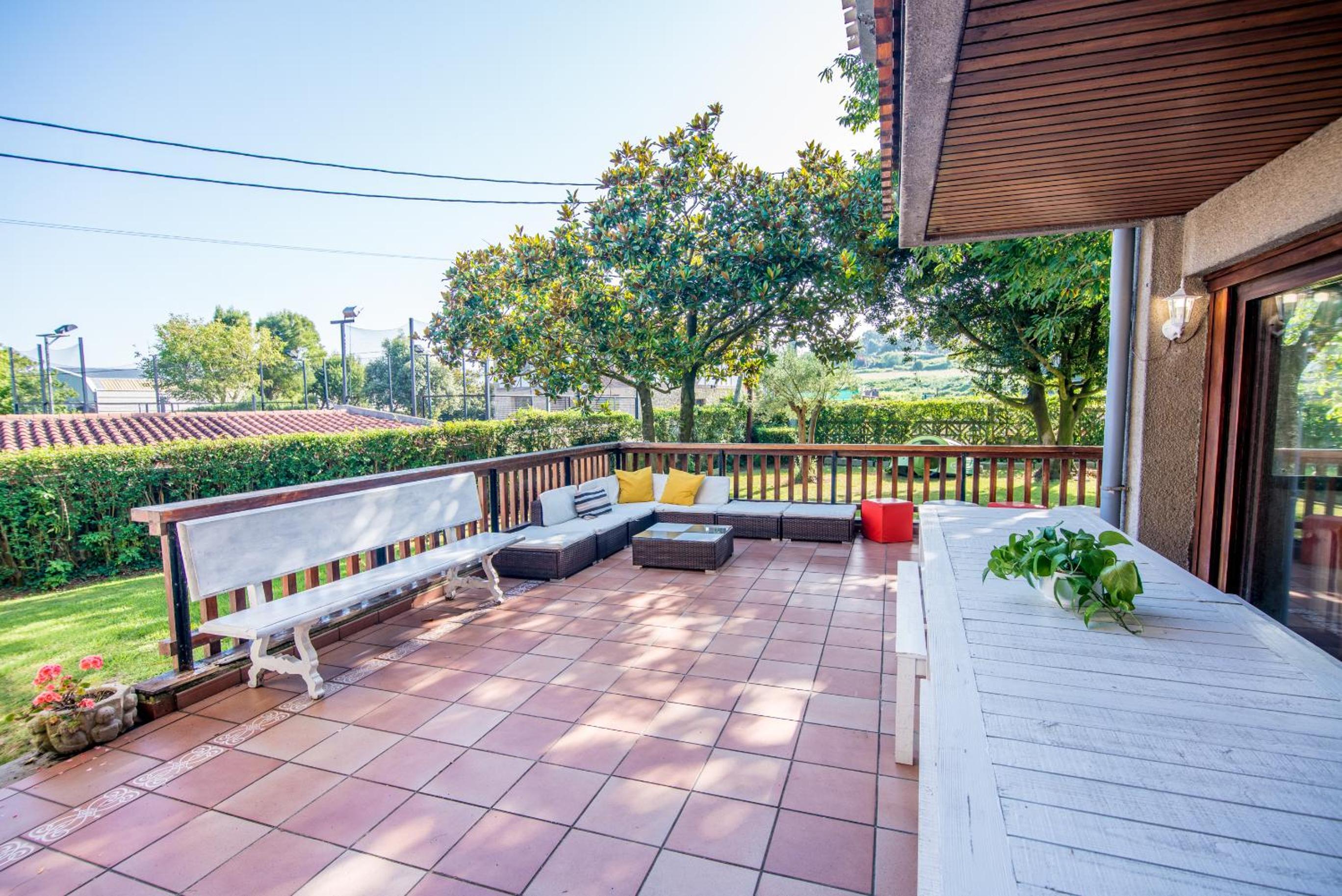 Azkorri Beach House 10 rooms Bilbao view 5