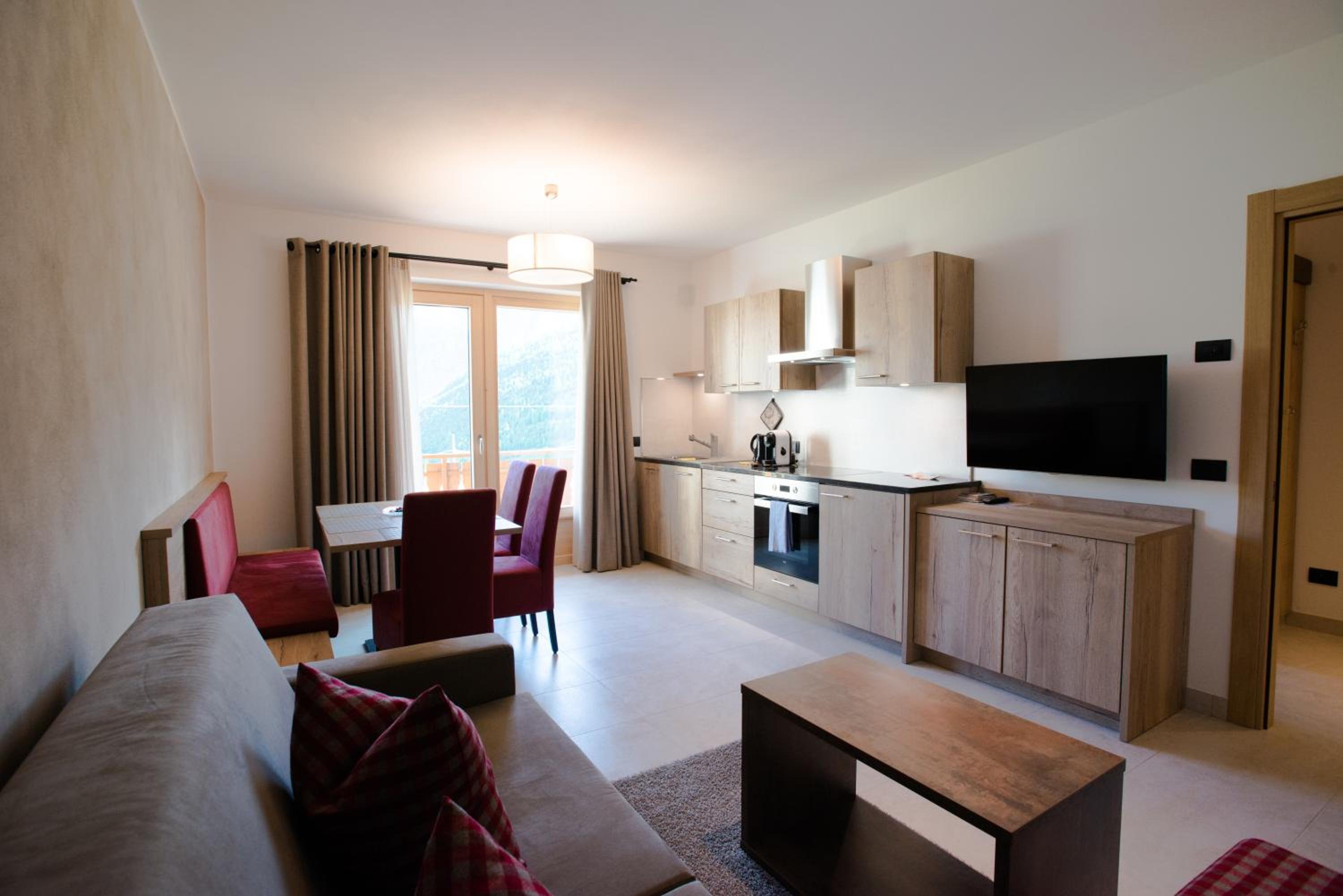 BLUE MOON APARTMENTS