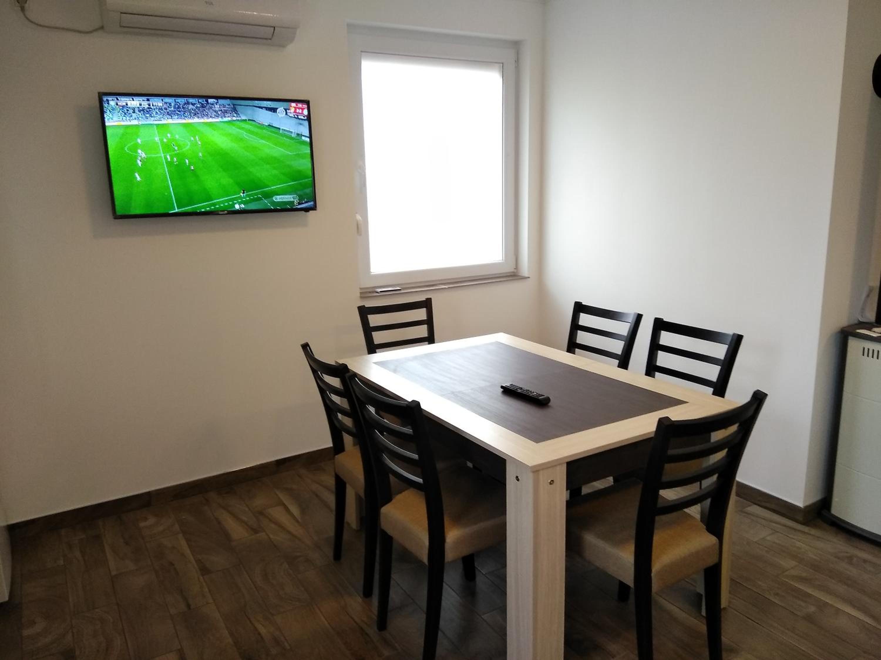Anikó Apartmanház view 5