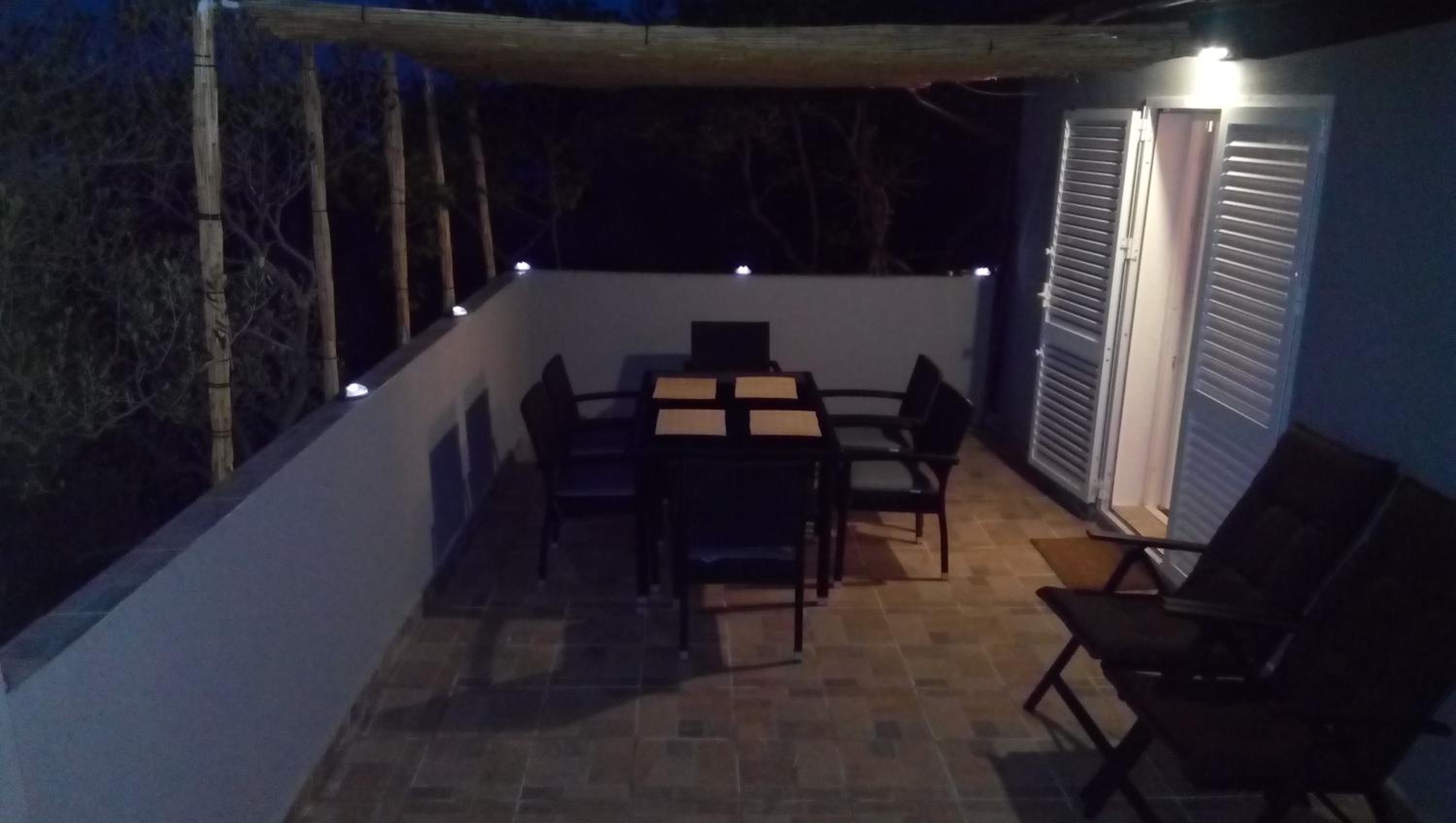 Apartmani Zdenka Savar-Maslina view 5
