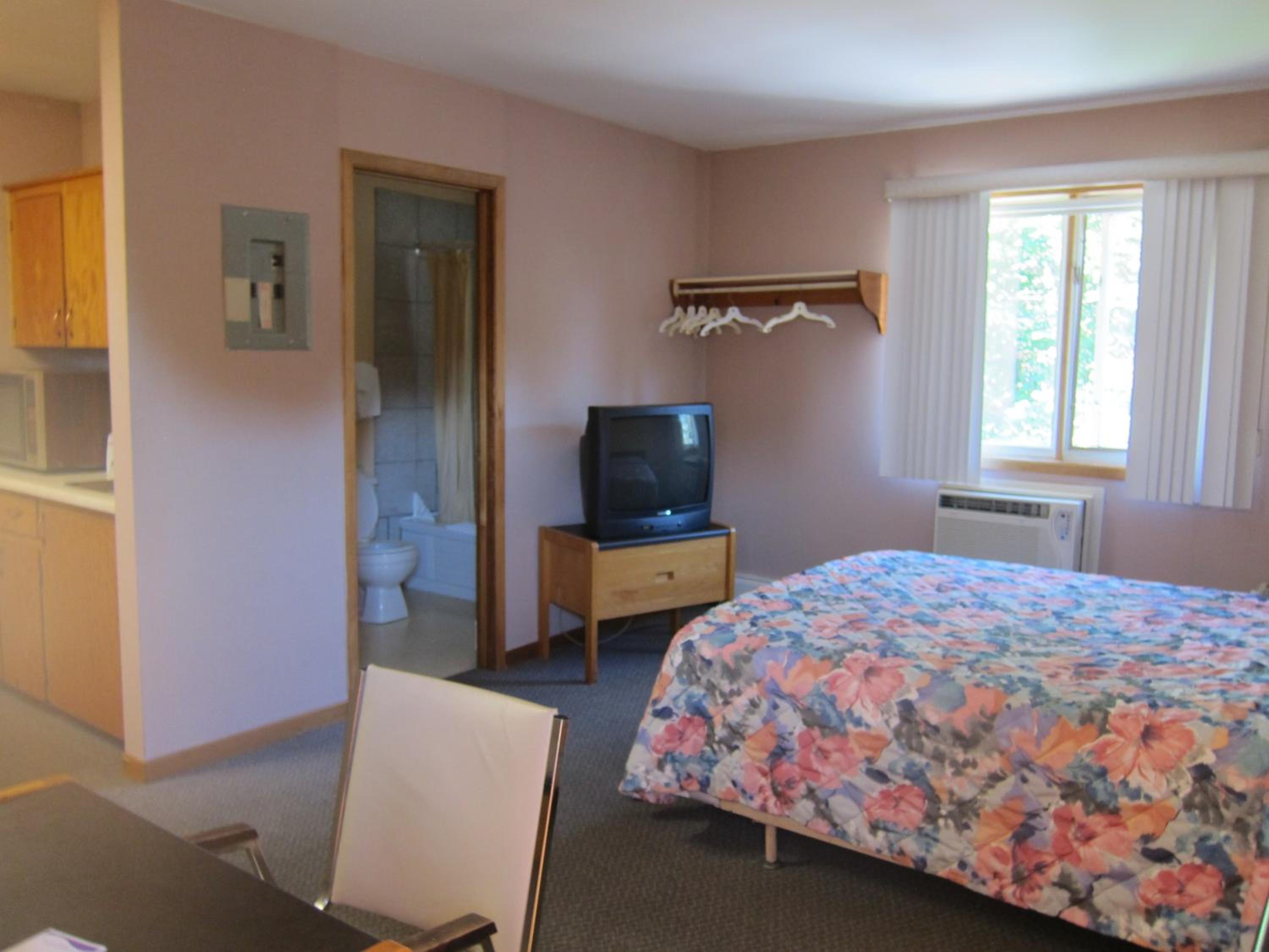 Summerside Vacations - Shine Motel - Property Image 7