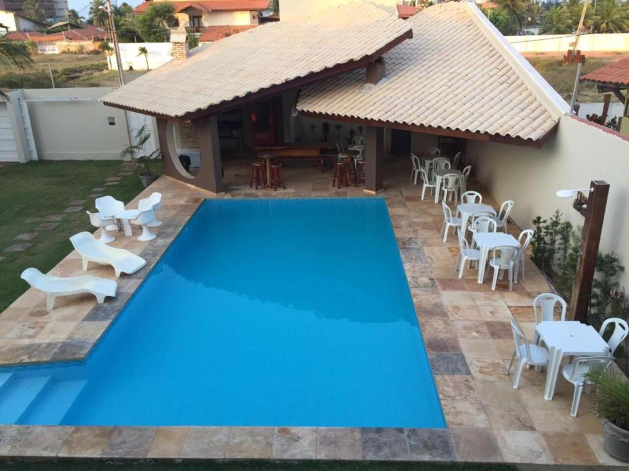 Mansão Triplex 10 Suítes a 150 metros do Mar e Beach Park