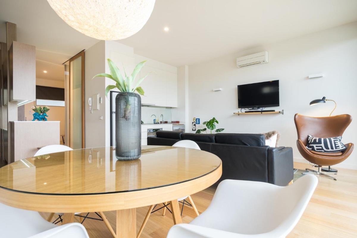 Aquabelle Apartments