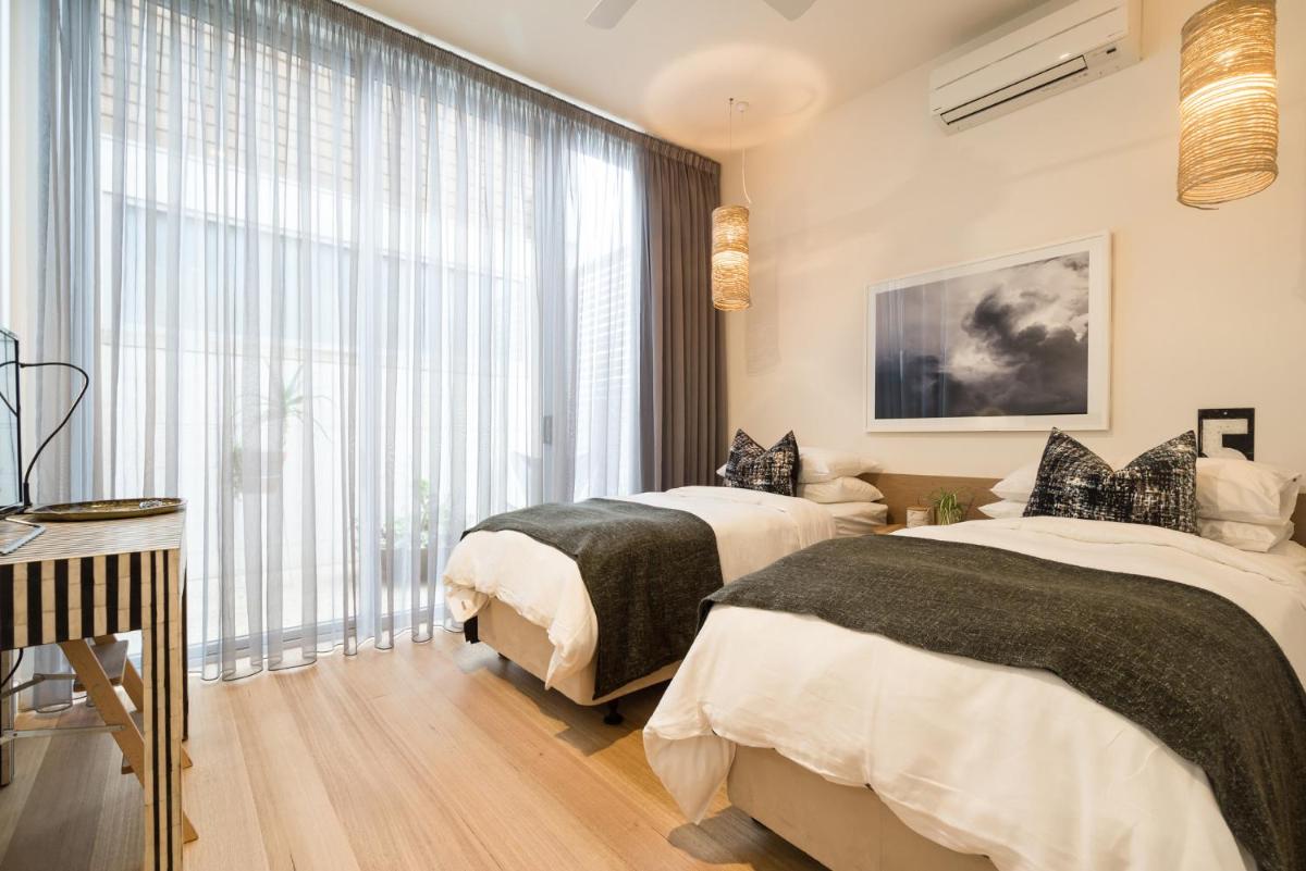 Aquabelle Apartments