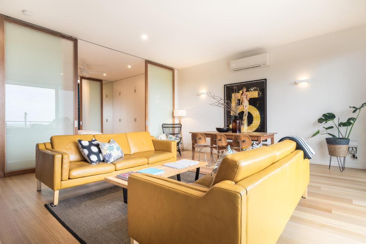 Aquabelle Apartments