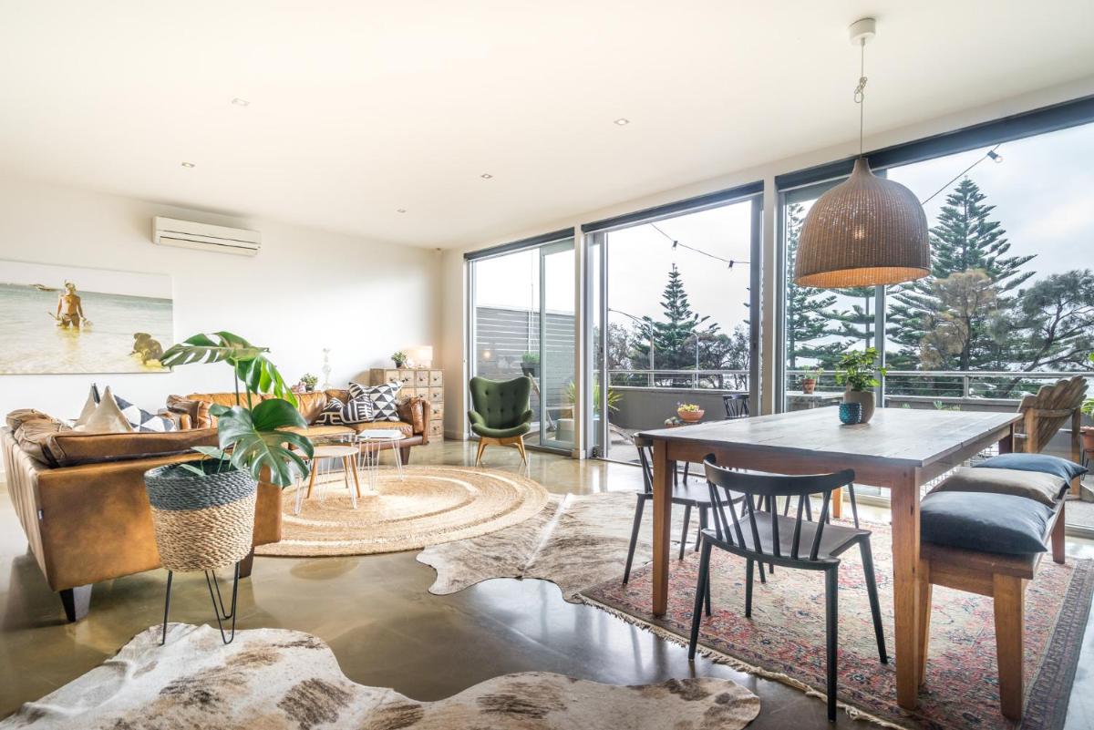 Aquabelle Apartments