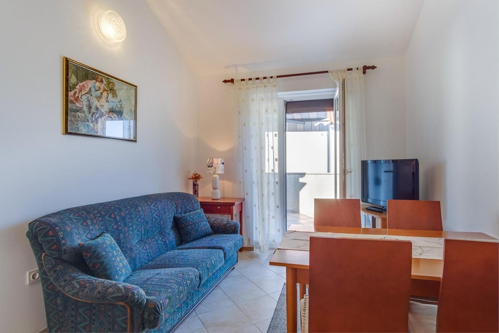 Apartments Leonarda, Mali Lošinj view 2