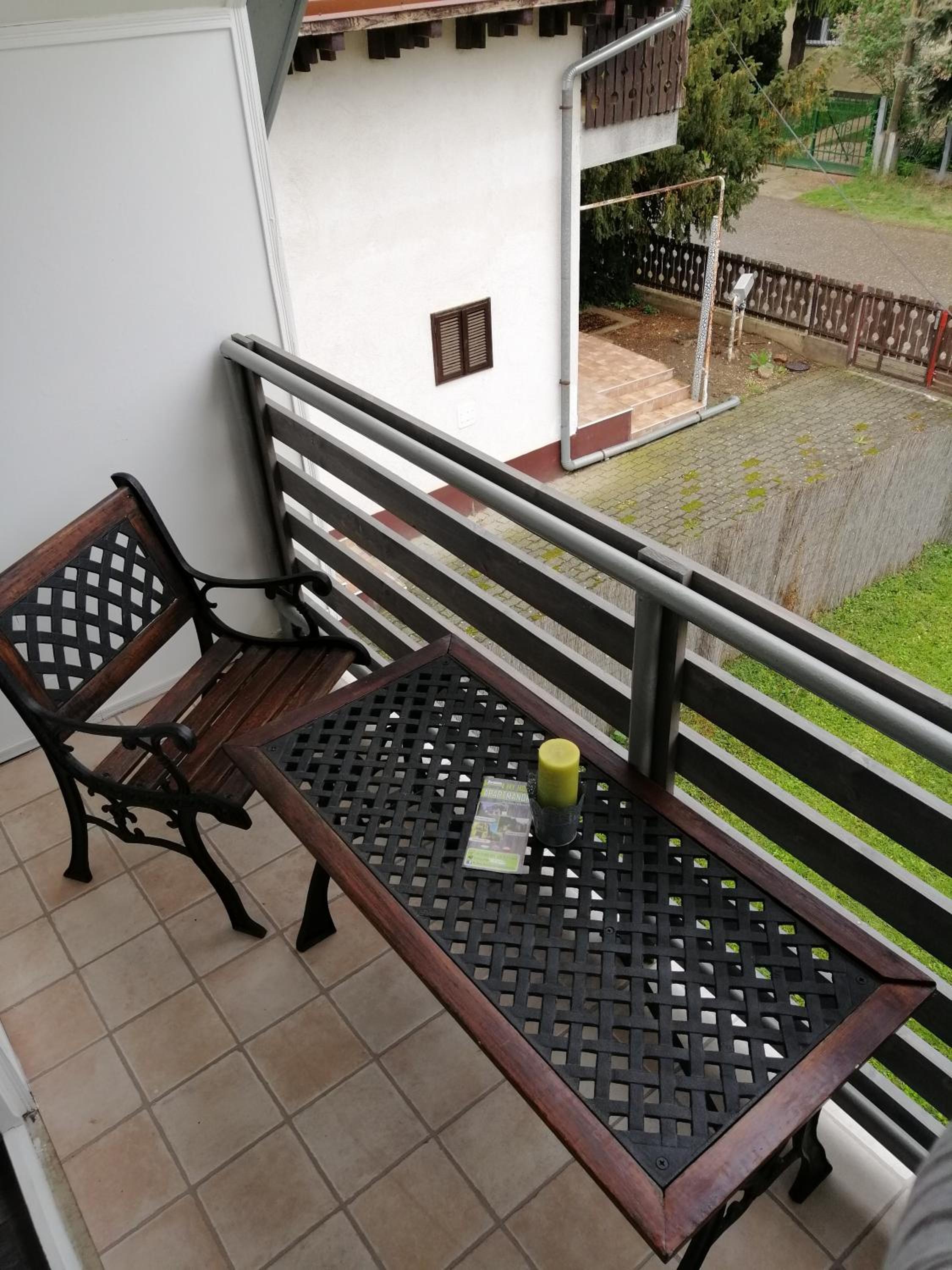 Photo 33