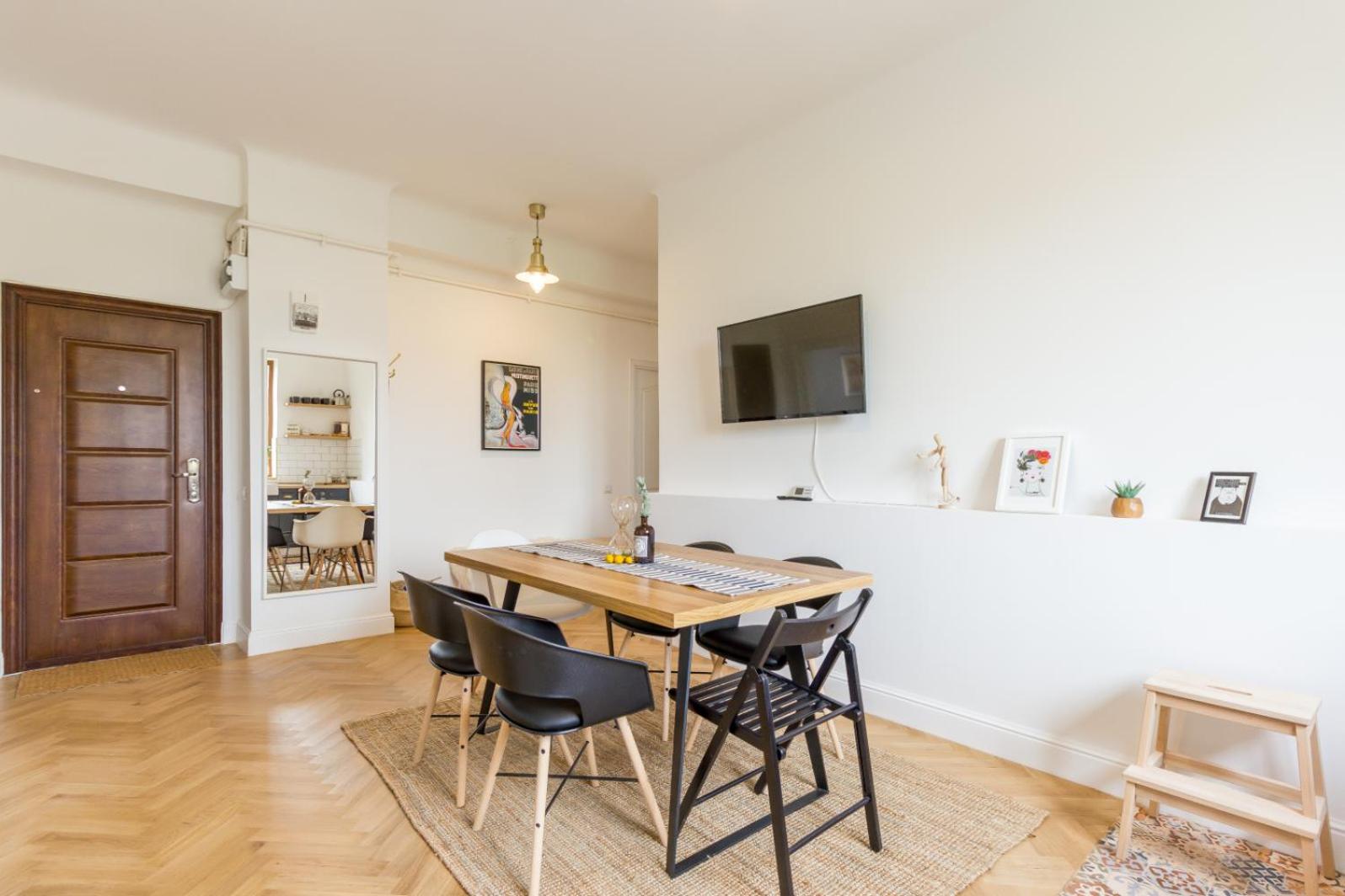 Hotel City Chic 3 Bedroom Apartment - Image 1