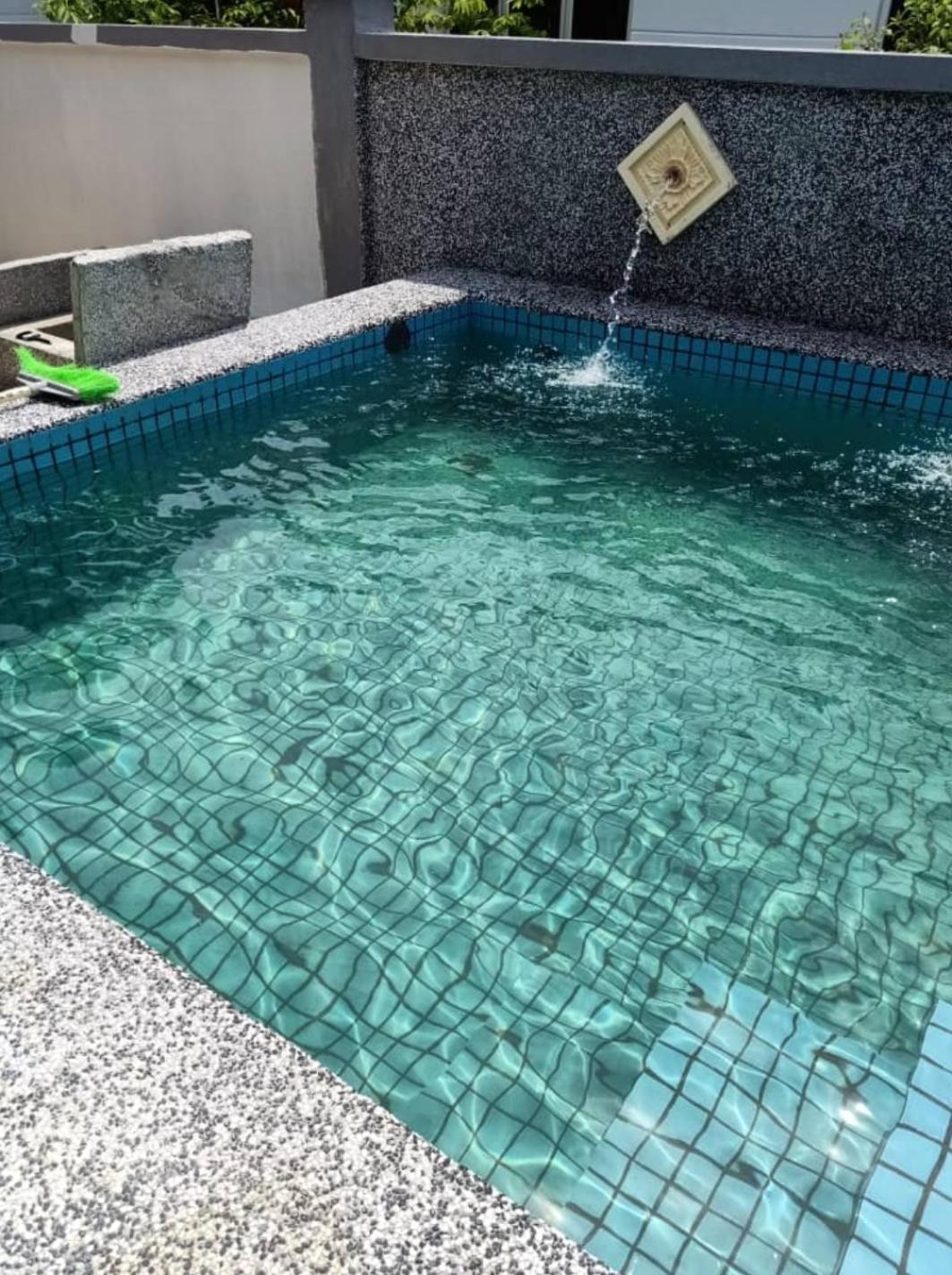 Jauzara Homestay Berkolam Renang photo 3