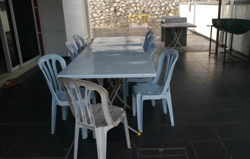 Jauzara Homestay Berkolam Renang photo 2