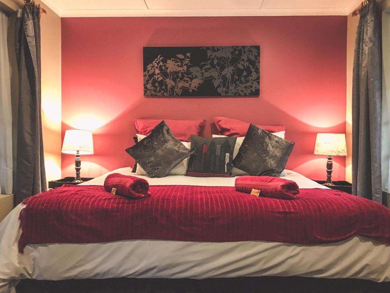 Biggy Best Boutique Hotel & Self Catering Cottages