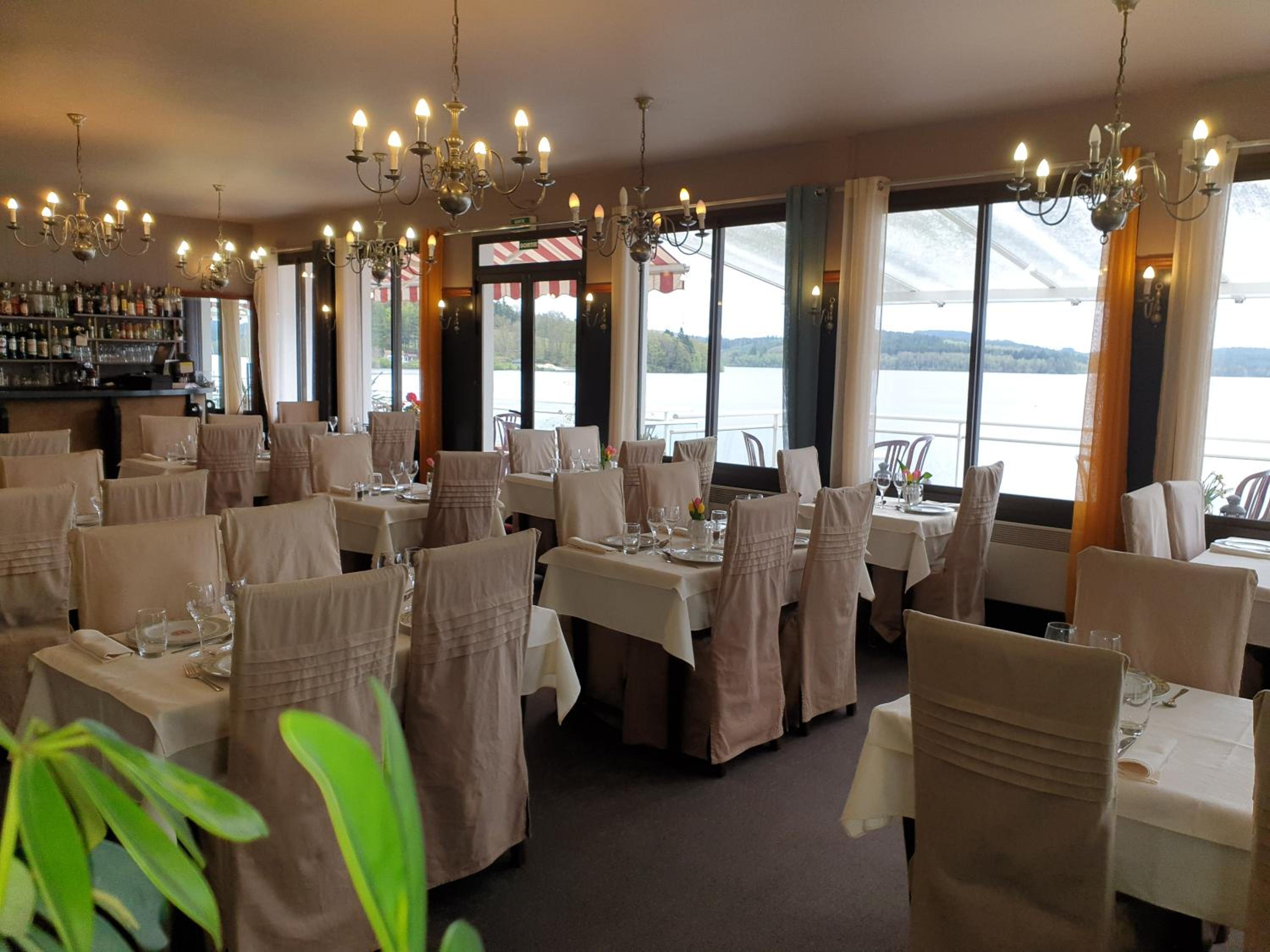 restaurant