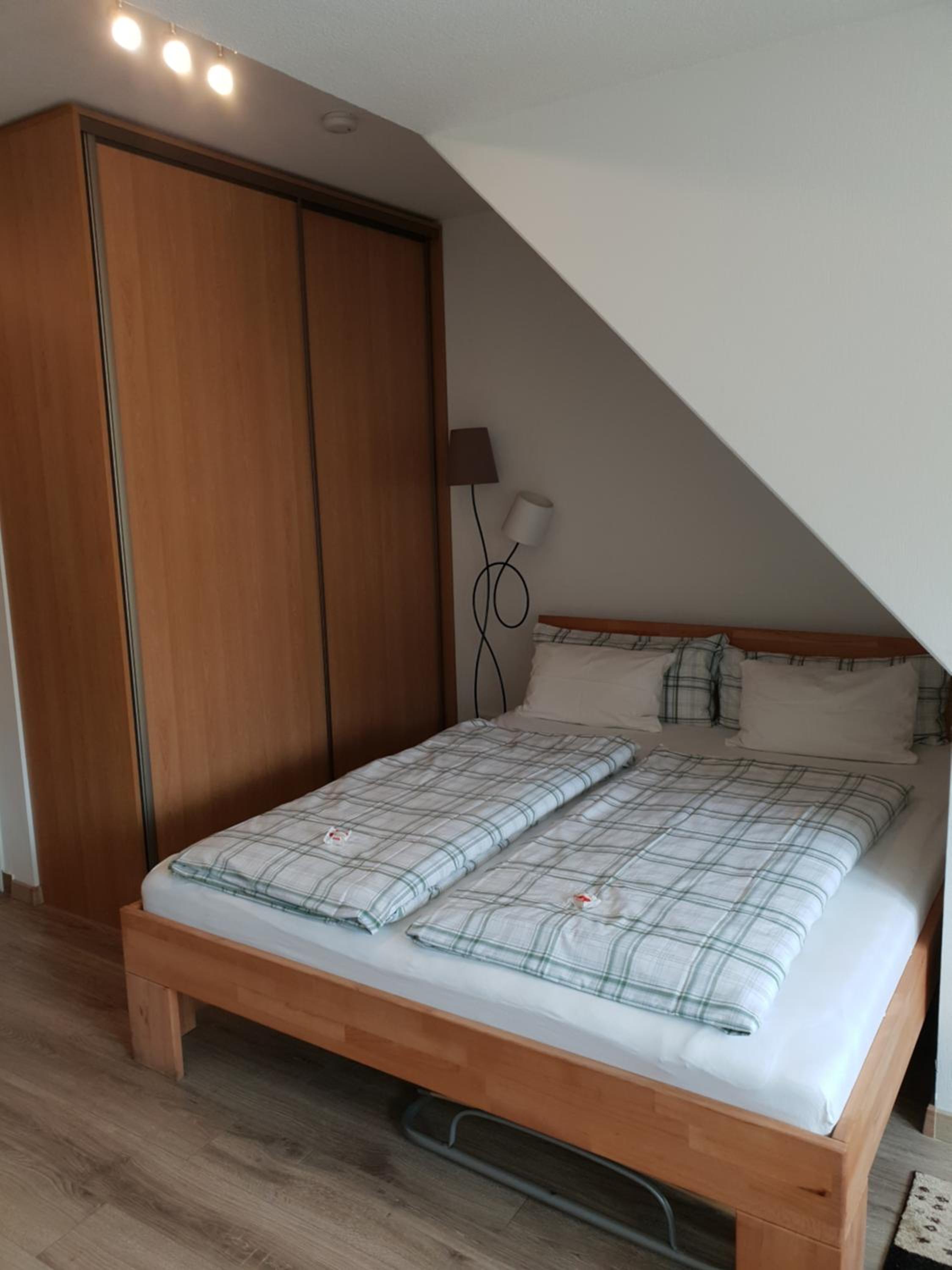 Ferienwohnung Elsnerstrasse en Nürnberg — bedroom
