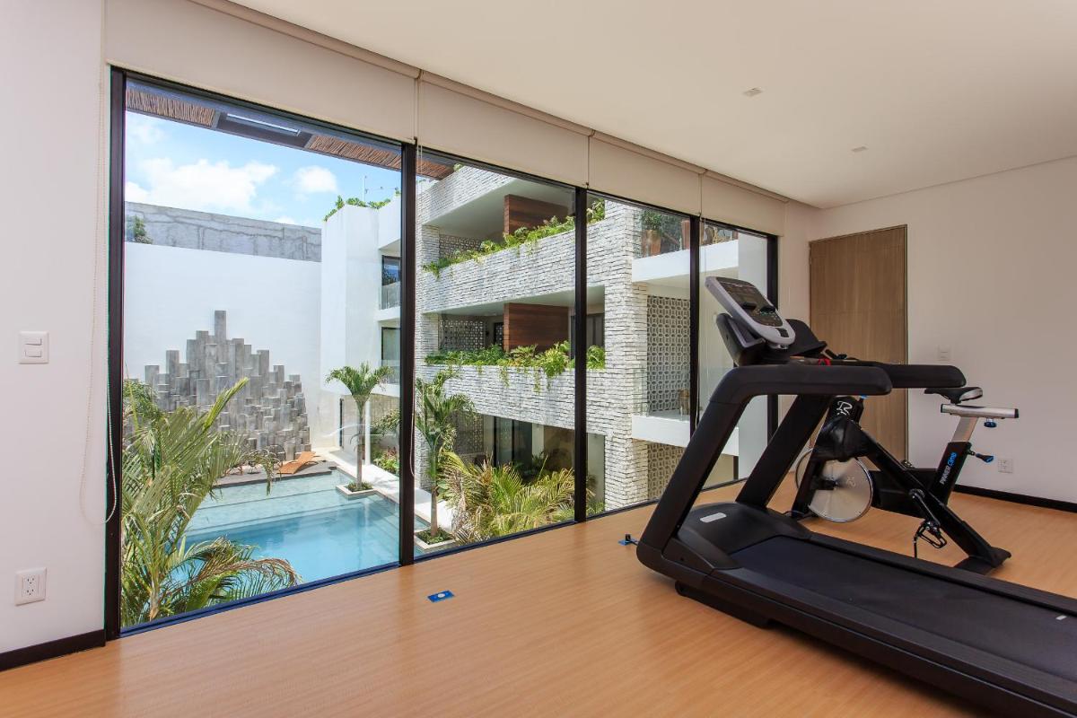 Beautifully Minimalistic Studio Wrapped in Nature by Stella Rentals - Property Image 11