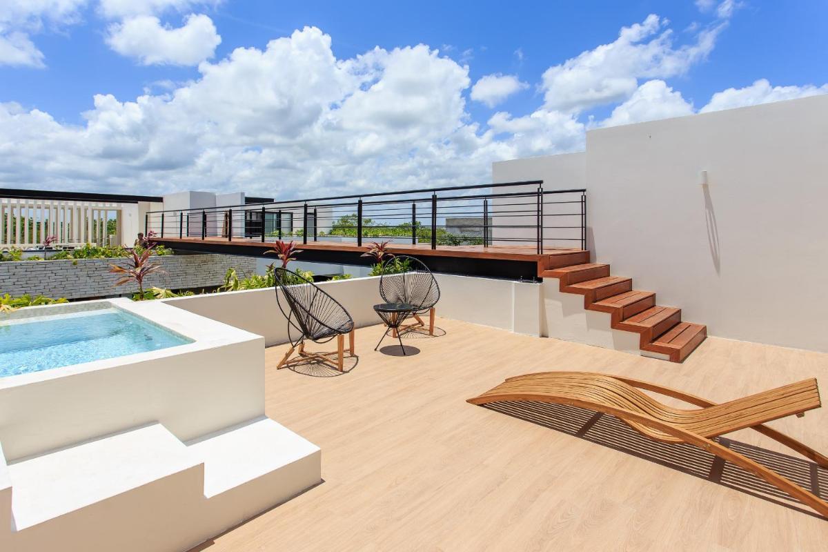 Beautifully Minimalistic Studio Wrapped in Nature by Stella Rentals - Property Image 10